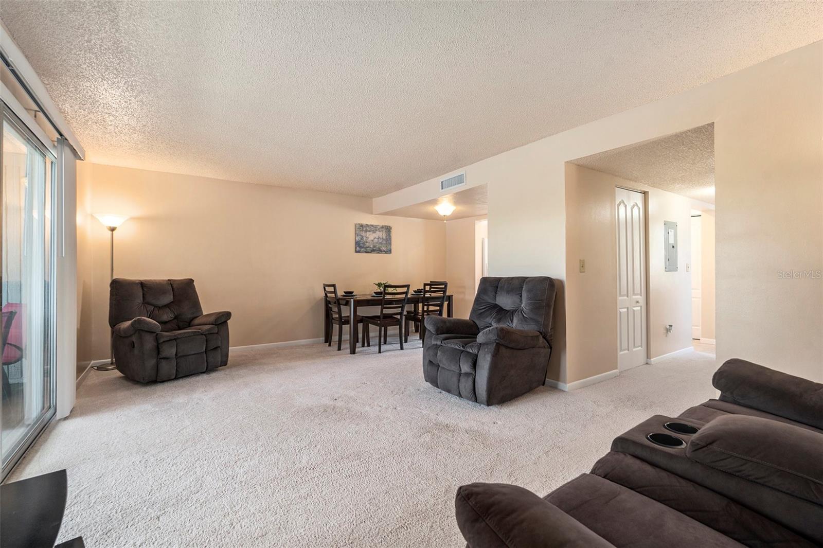 6311 Newtown Cir #11b2 Property Photo 9