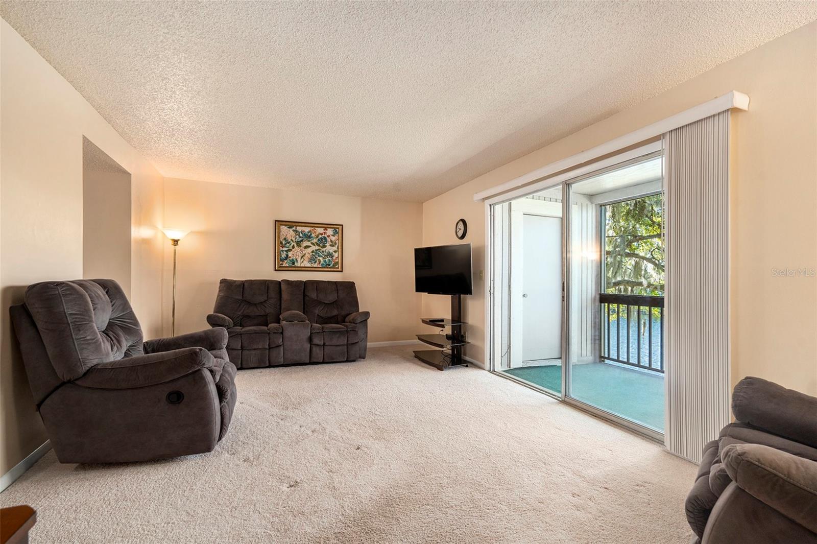 6311 Newtown Cir #11b2 Property Photo 10