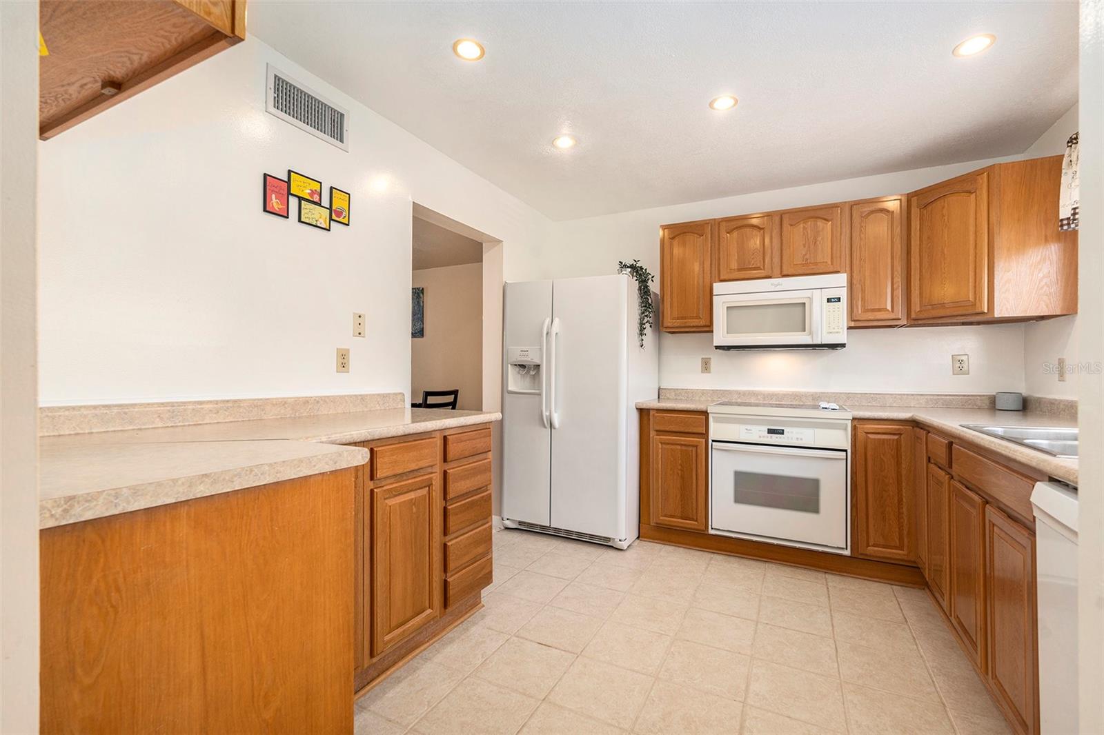 6311 Newtown Cir #11b2 Property Photo 13