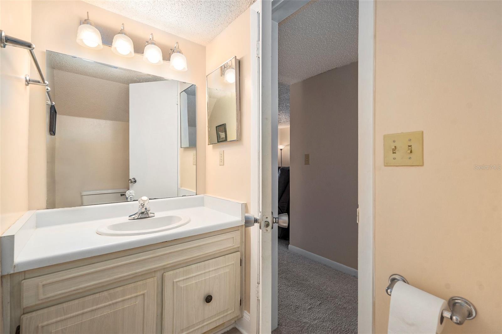 6311 Newtown Cir #11b2 Property Photo 14