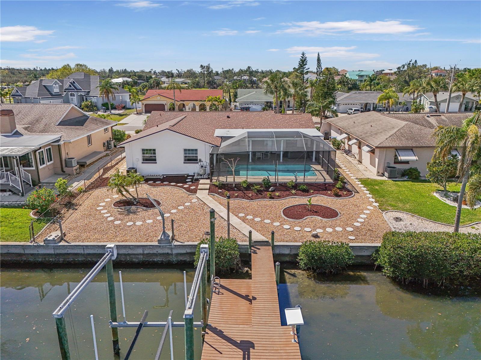 709 Flamingo Dr Property Photo