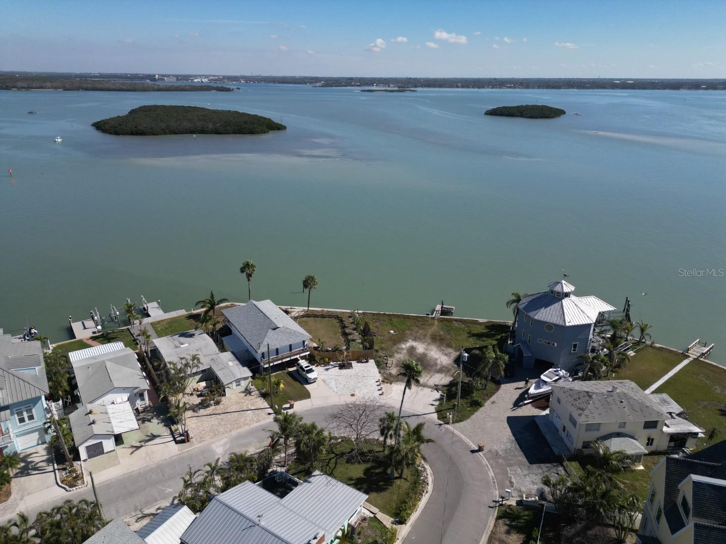 437 Boca Ciega Dr Property Photo