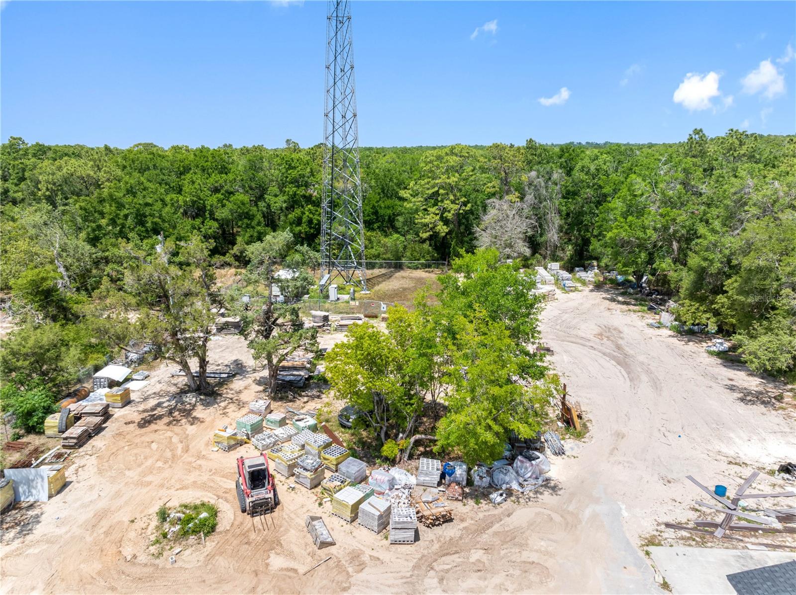 16299 Cortez Blvd Property Photo 3