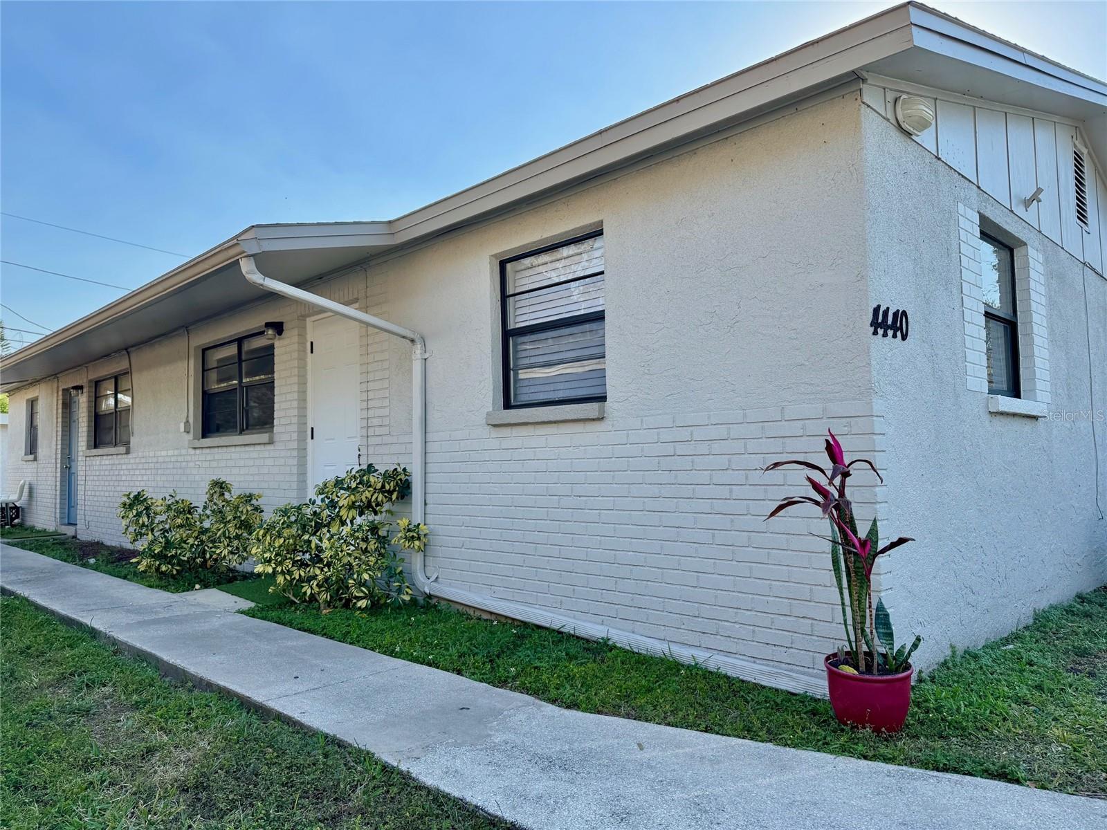 4440 44th Ave N #a Property Photo