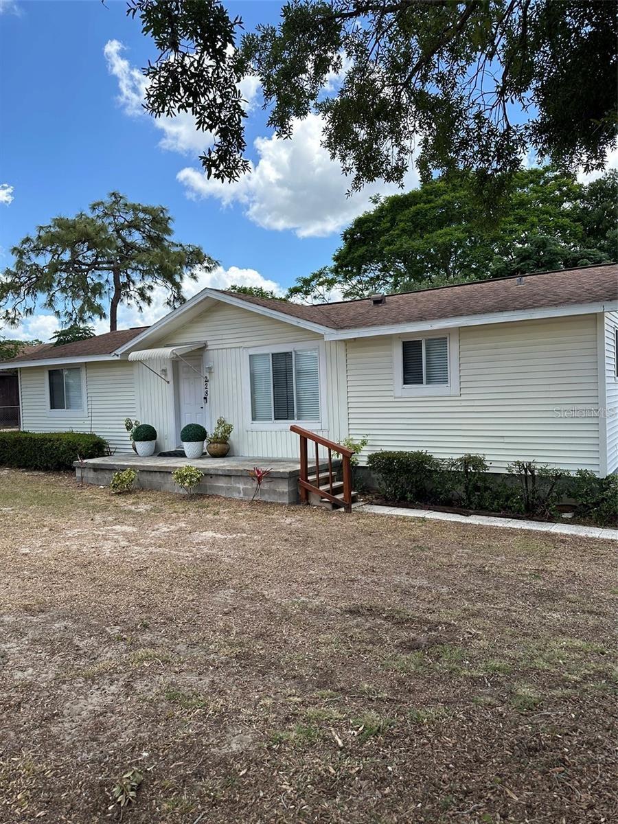 228 Babson Dr Property Photo