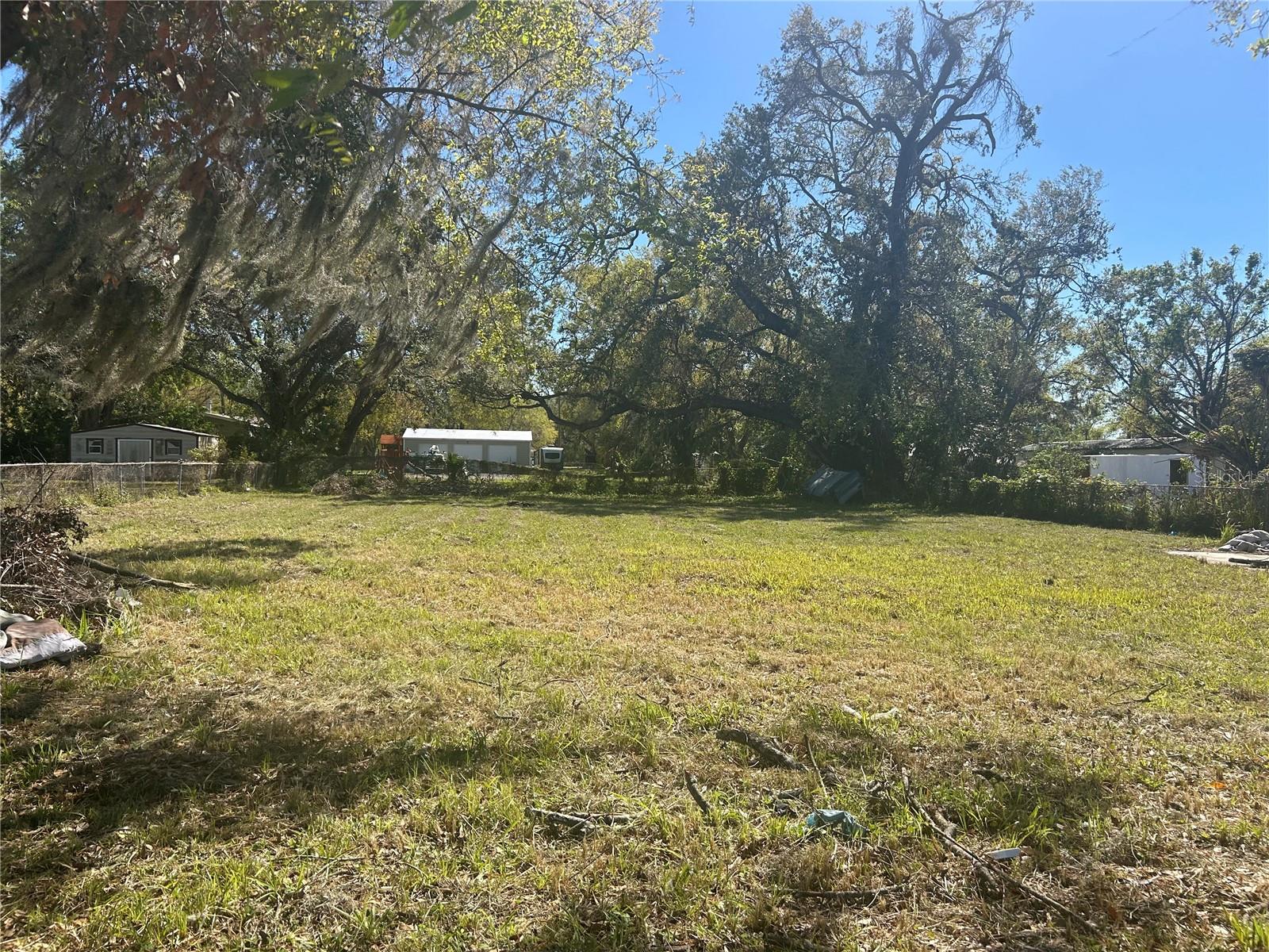 7707 Gibsonton Dr Property Photo 1