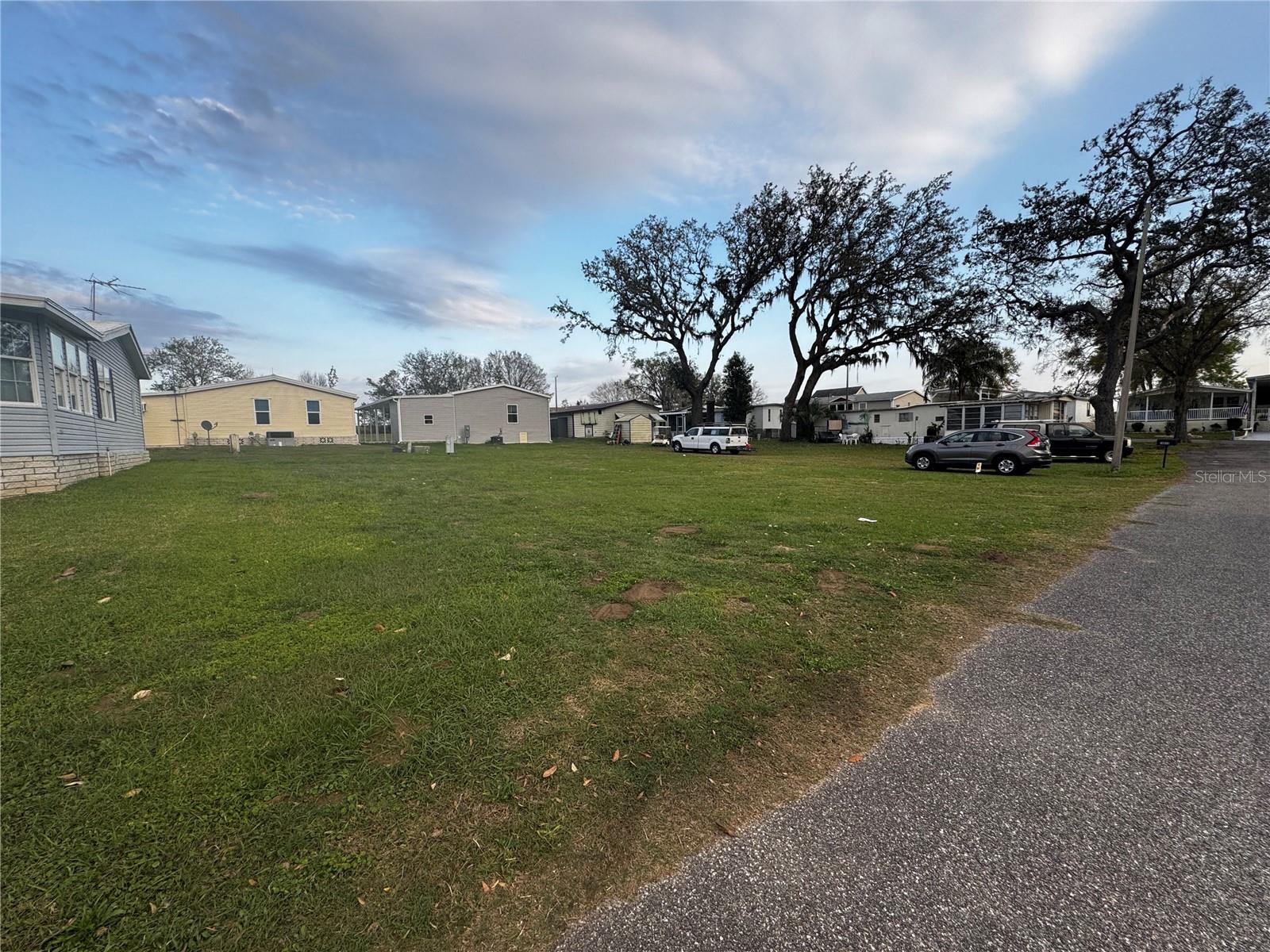 10024 Wellington Ave Property Photo 1