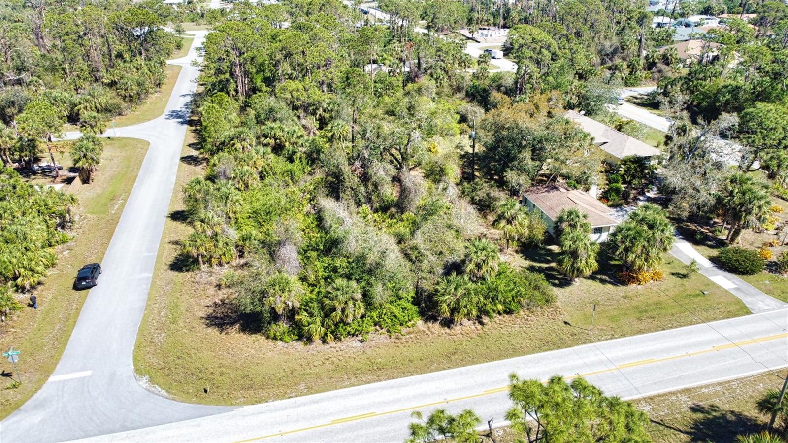 14526 Chamberlain Blvd Property Photo 6