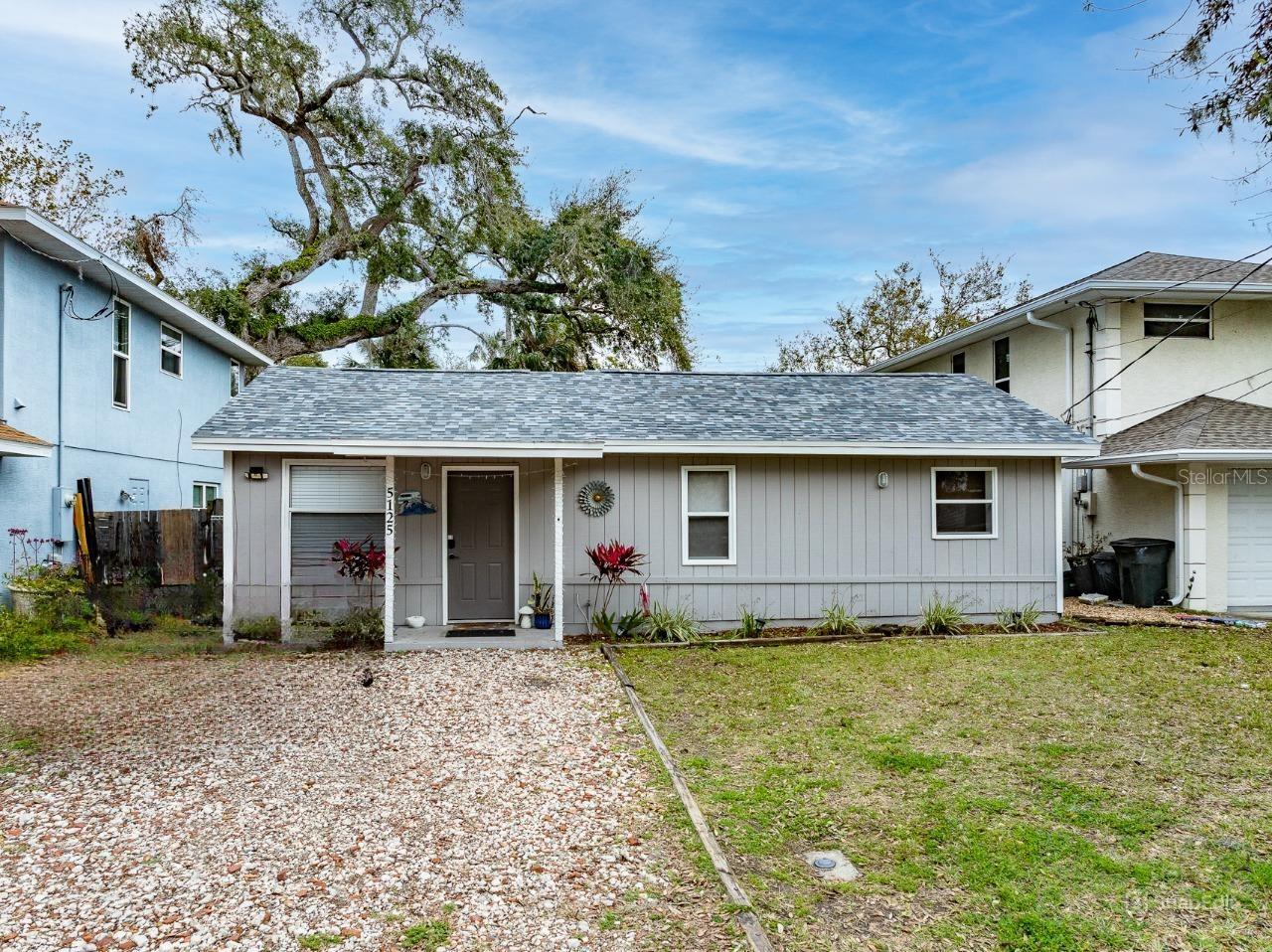 5125 Isabelle Ave Property Photo