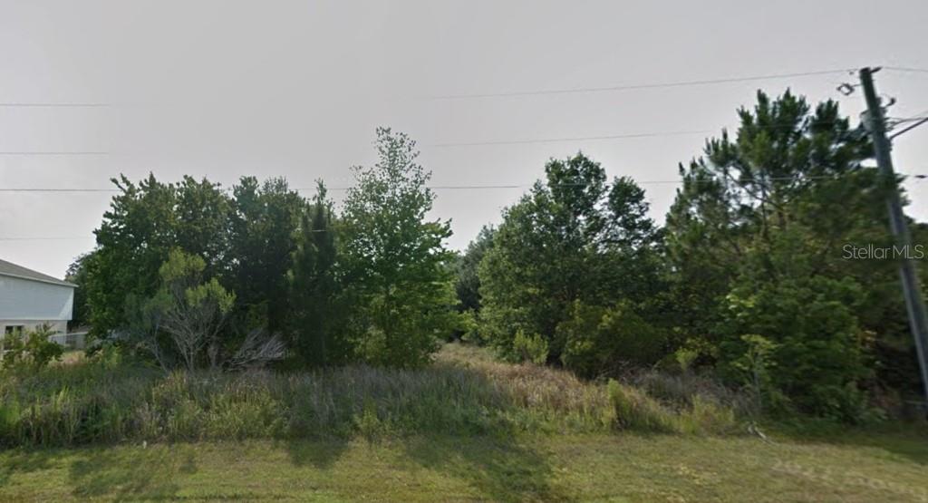 1443 Swan Ct Property Photo 2