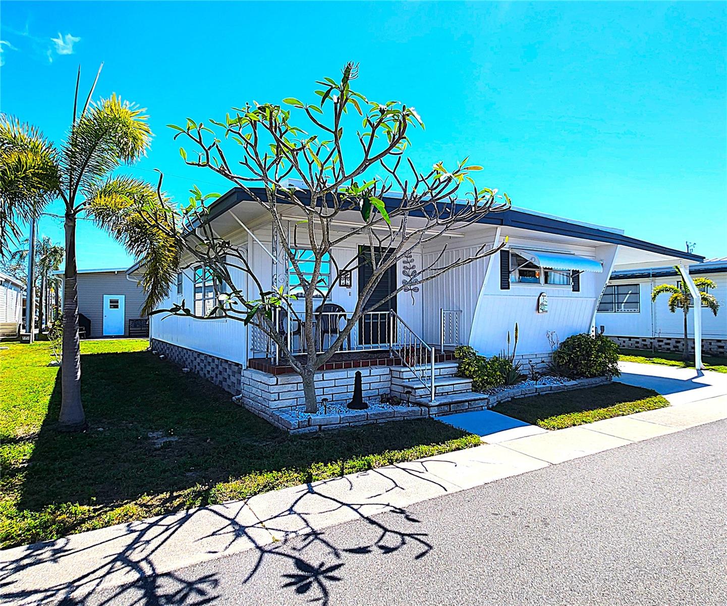 34111 Alamanda Dr N Property Photo