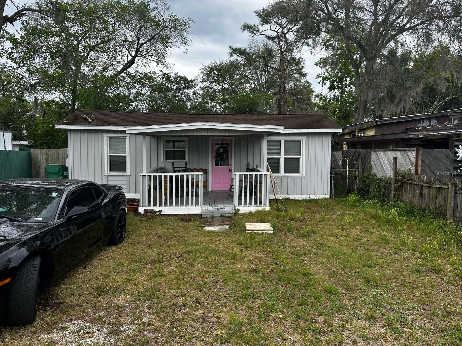 837 May Ave Property Photo