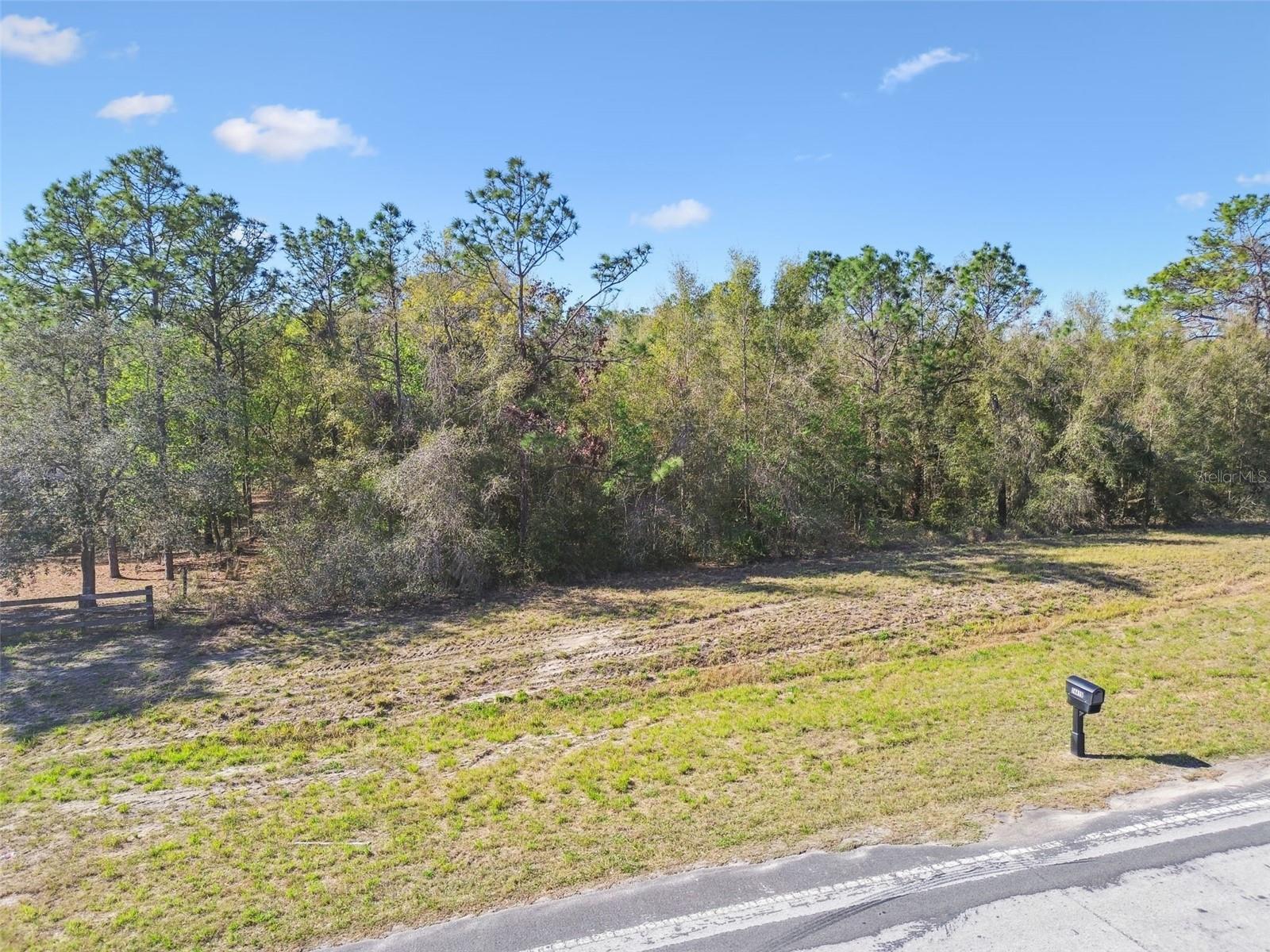 14420 Bailey Hill Rd Property Photo 2