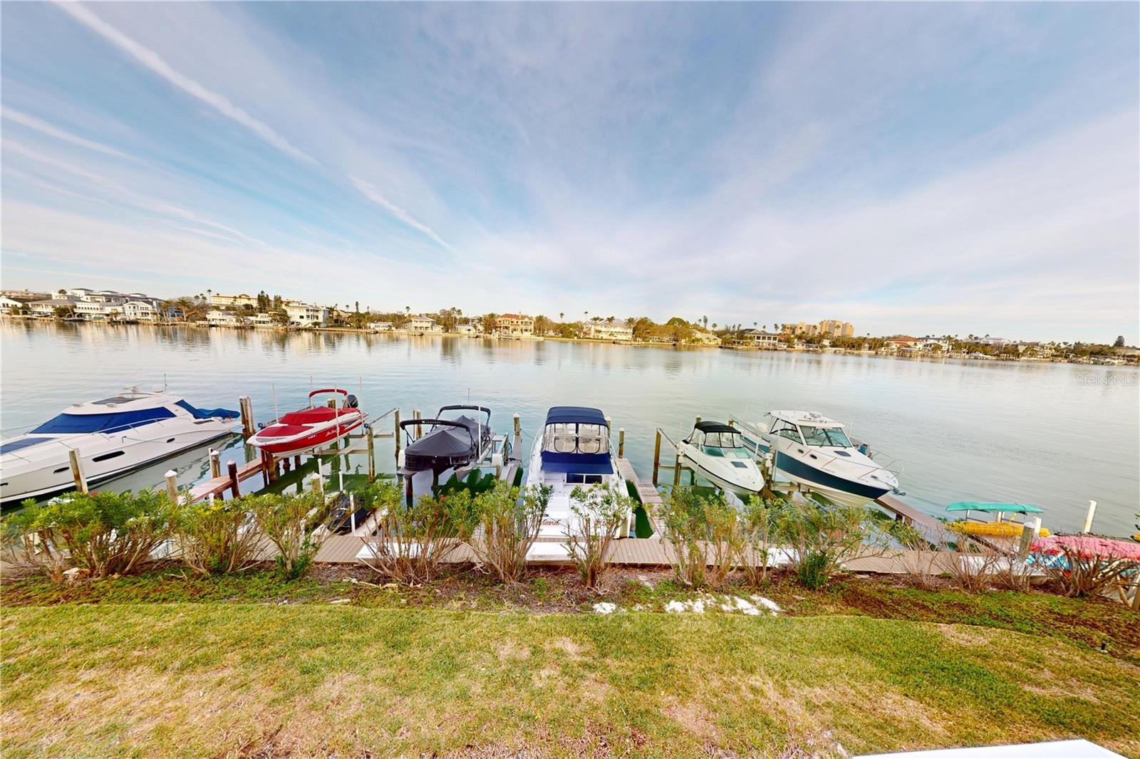 736 Island Way Condo Real Estate Listings Main Image