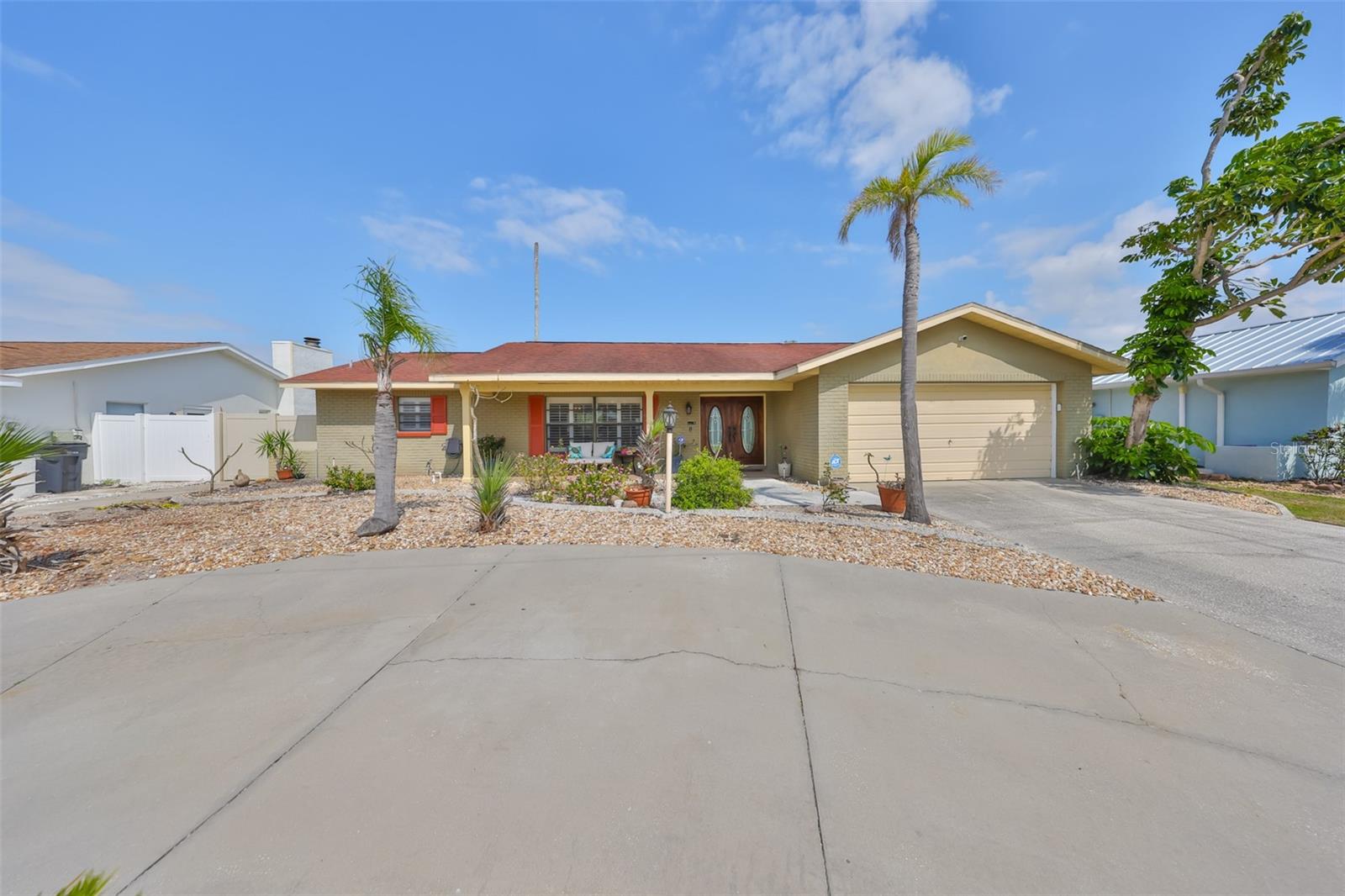 727 Flamingo Dr Property Photo