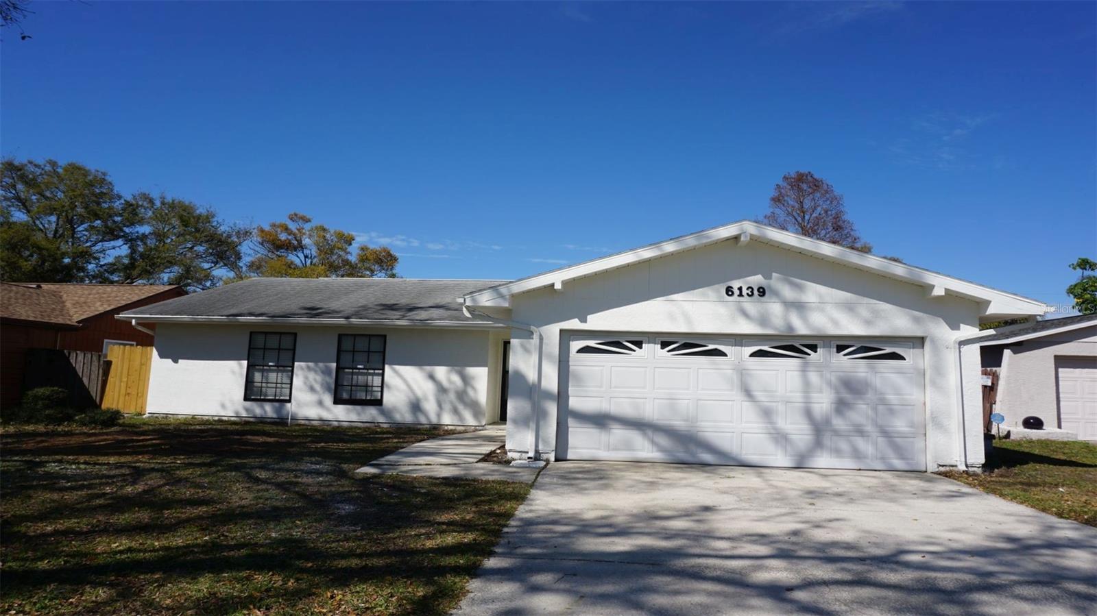 6139 Cedarbrook Dr N Property Photo