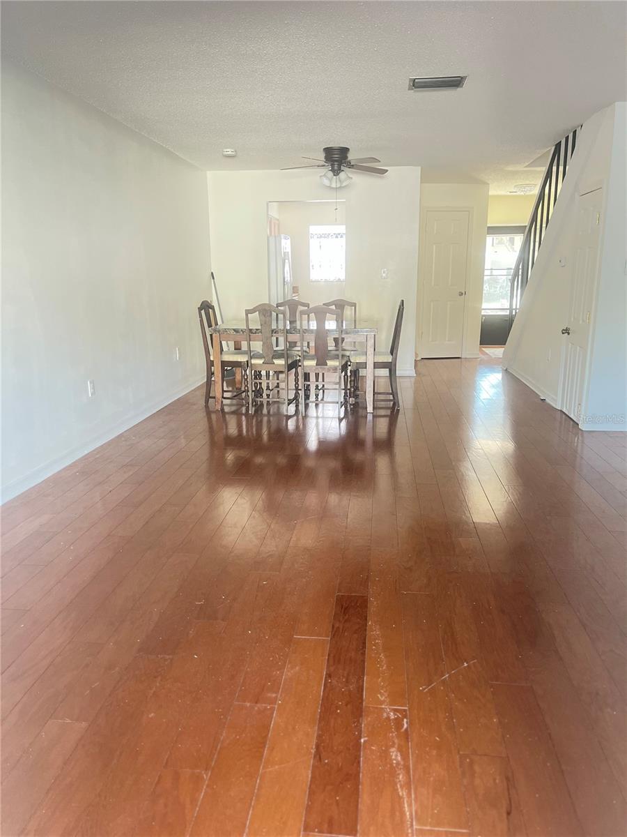 689 Lake Howard Dr Nw #1e Property Photo 9