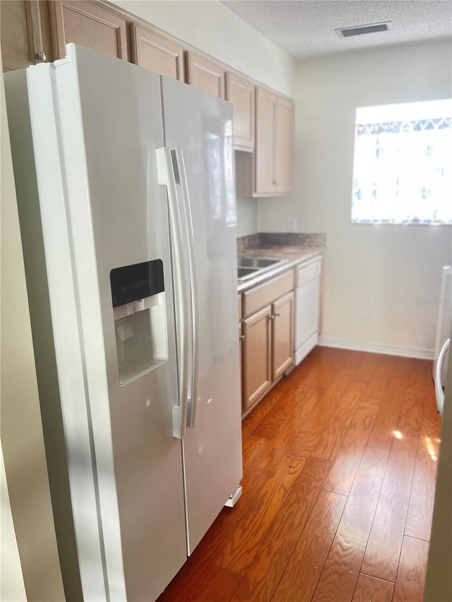 689 Lake Howard Dr Nw #1e Property Photo 10