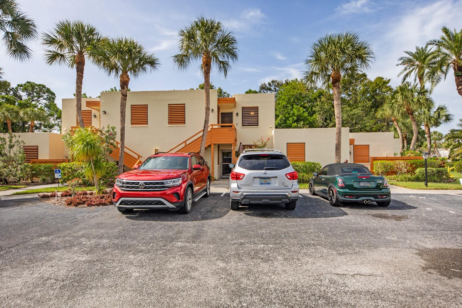 220 Pineneedle Dr #220 Property Photo