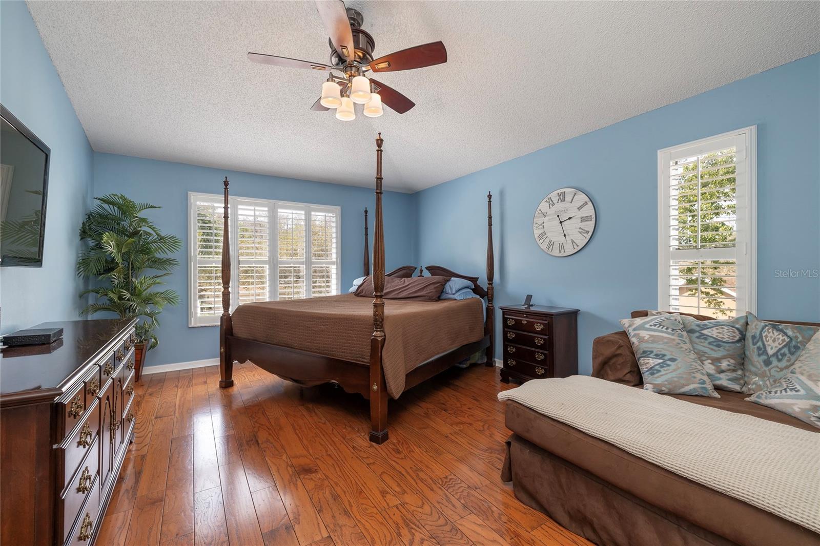 4859 Augusta Ave Property Photo 8