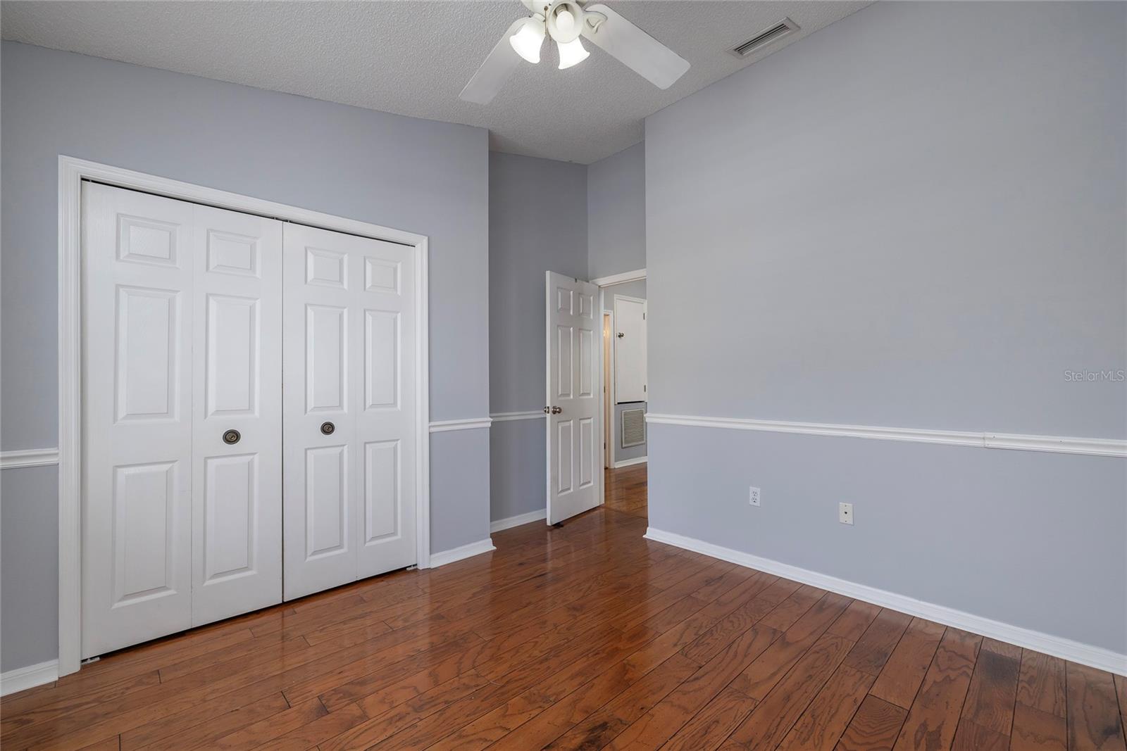 4859 Augusta Ave Property Photo 26