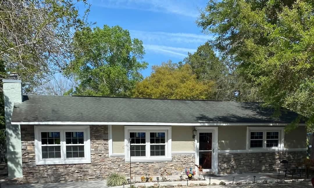 26419 Rolling Acres Dr E Property Photo