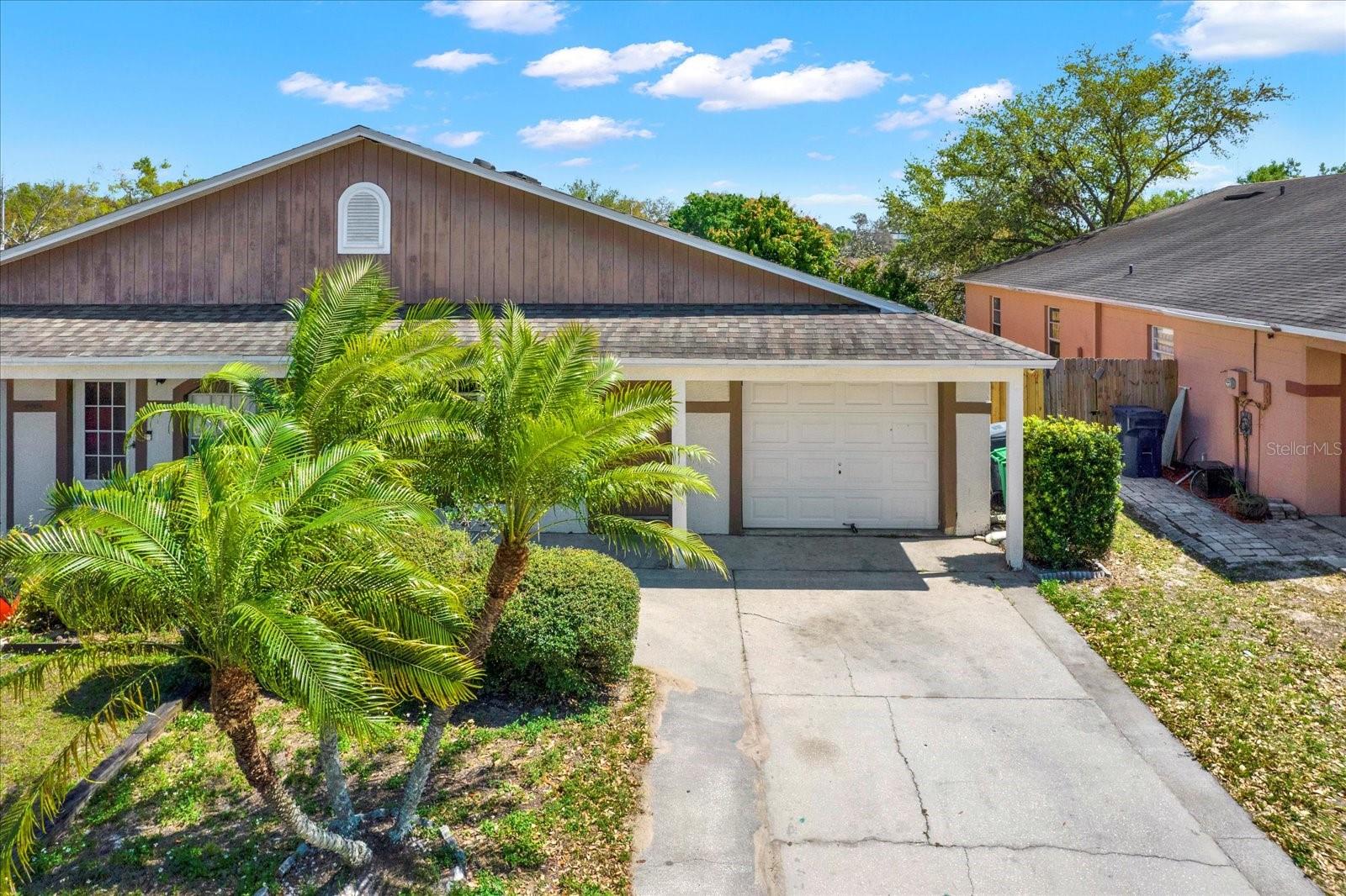 8551 N HYALEAH RD Property Photo 1