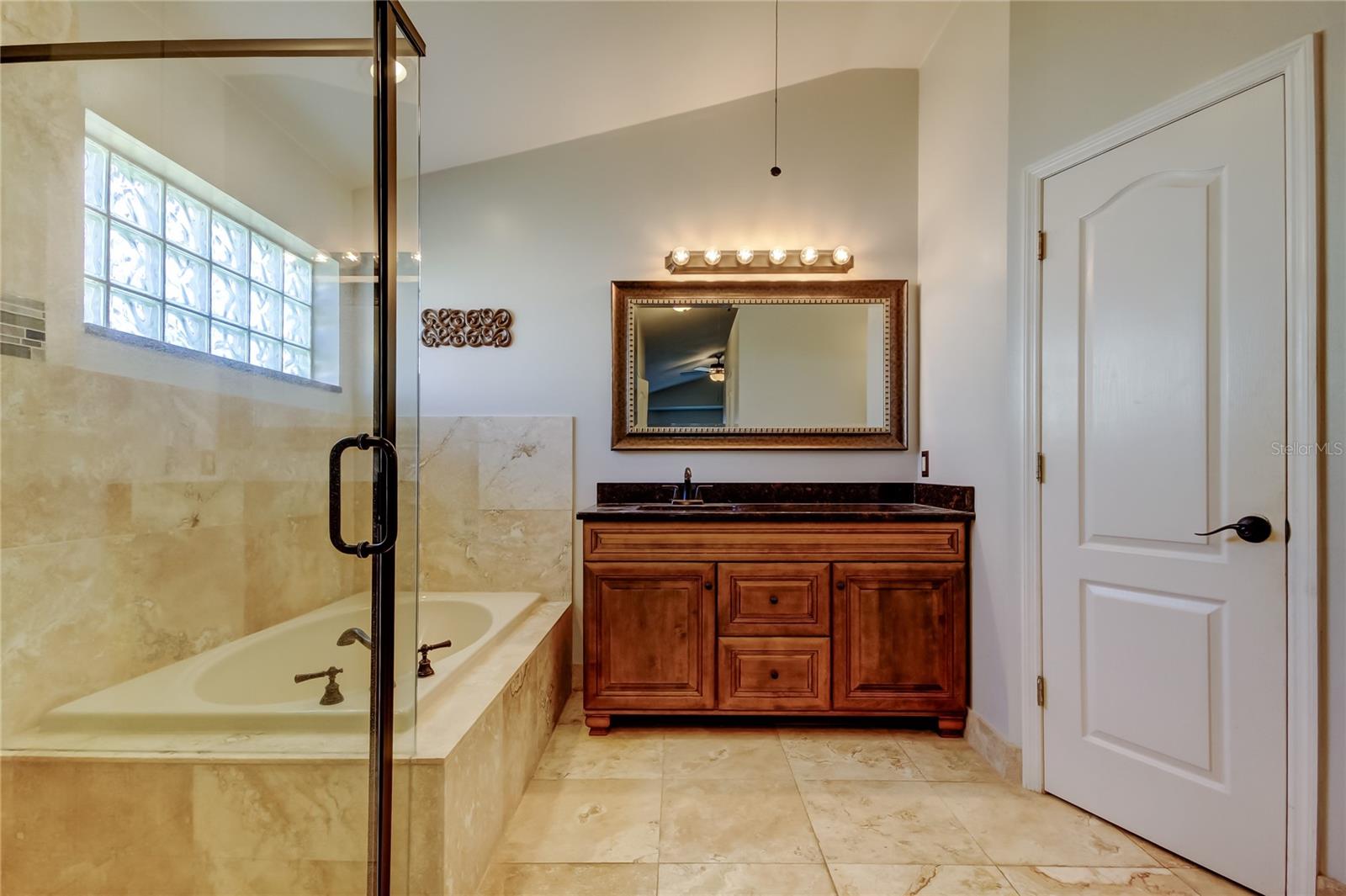 4702 Corsage Dr Property Photo 5
