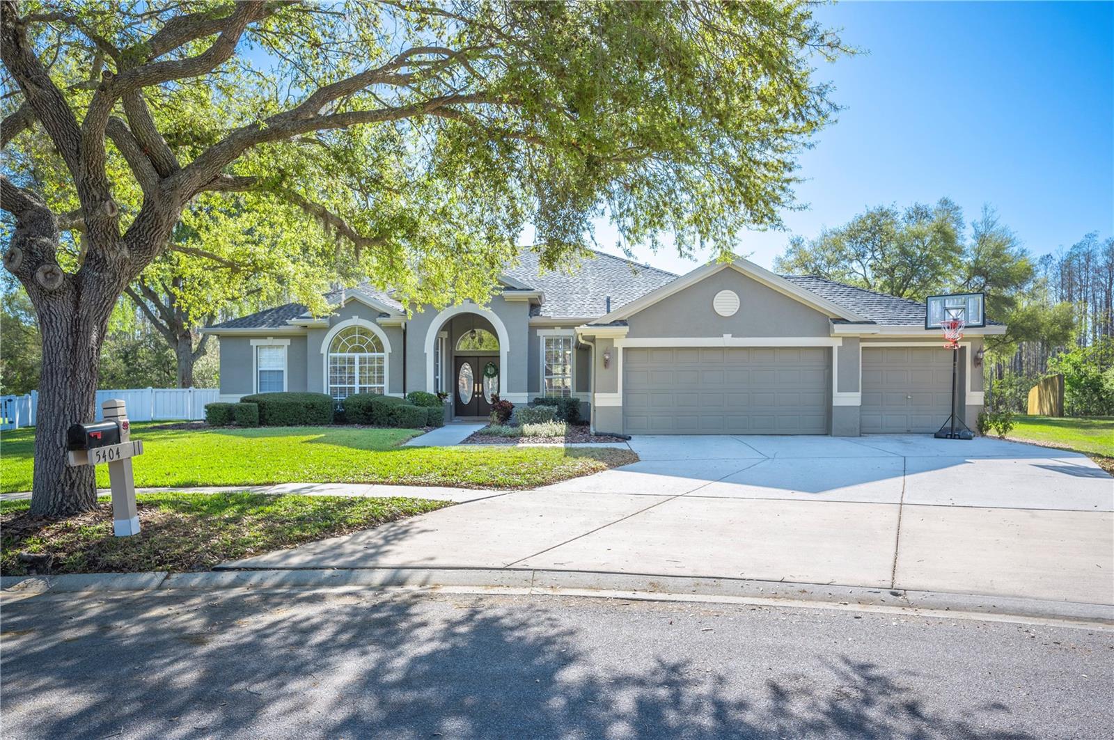 5404 Garden Arbor Dr Property Photo