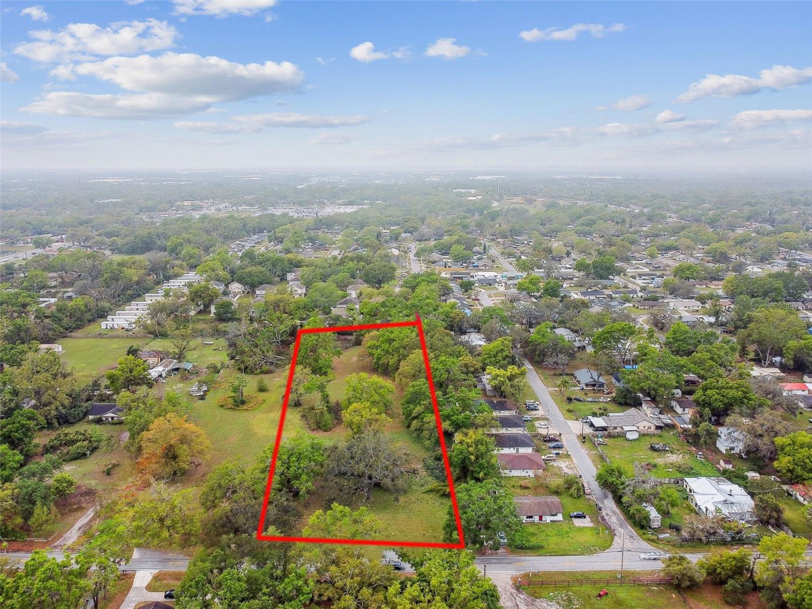 S Taylor Rd Property Photo 14