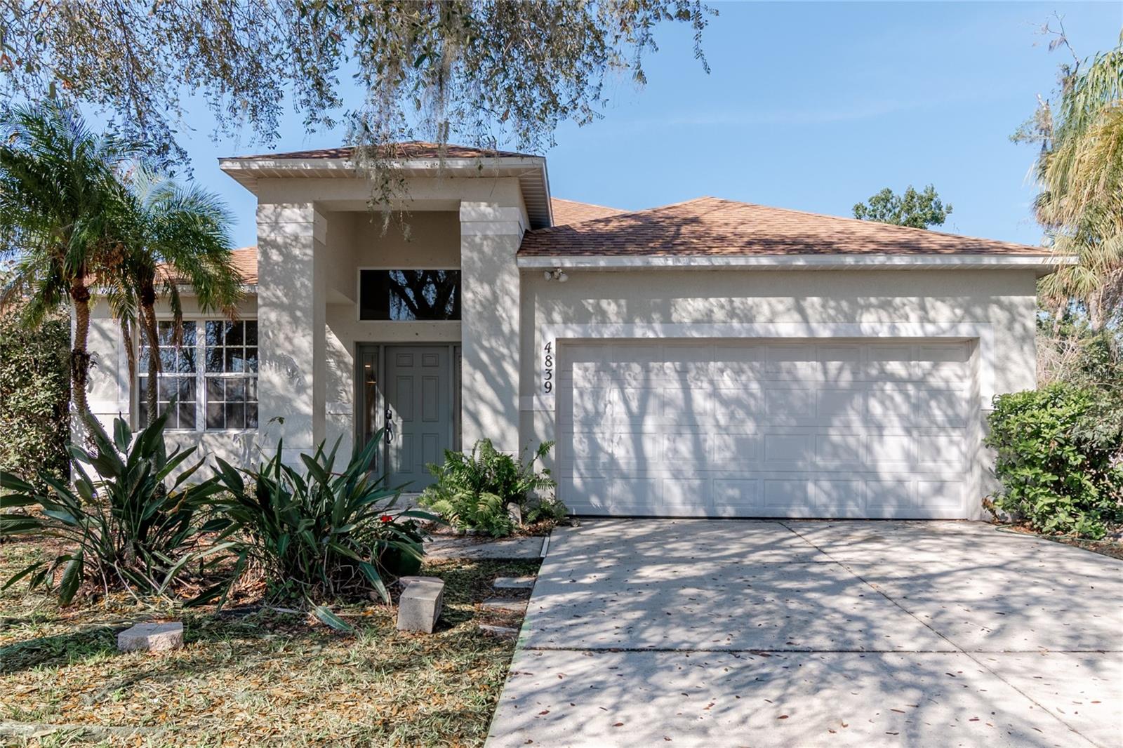4839 Gardens Run Property Photo