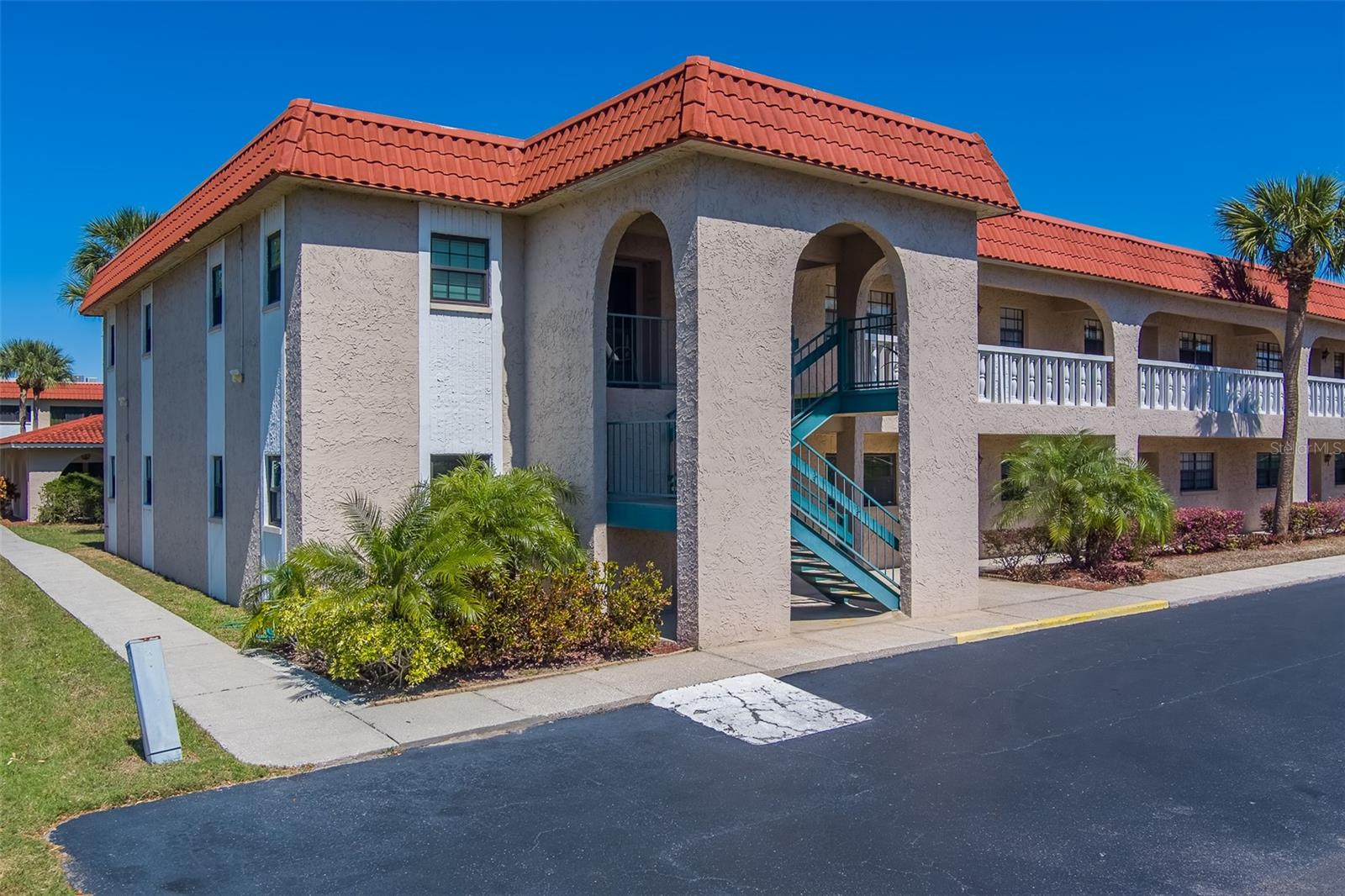 1750 Belleair Forest Dr #c3 Property Photo