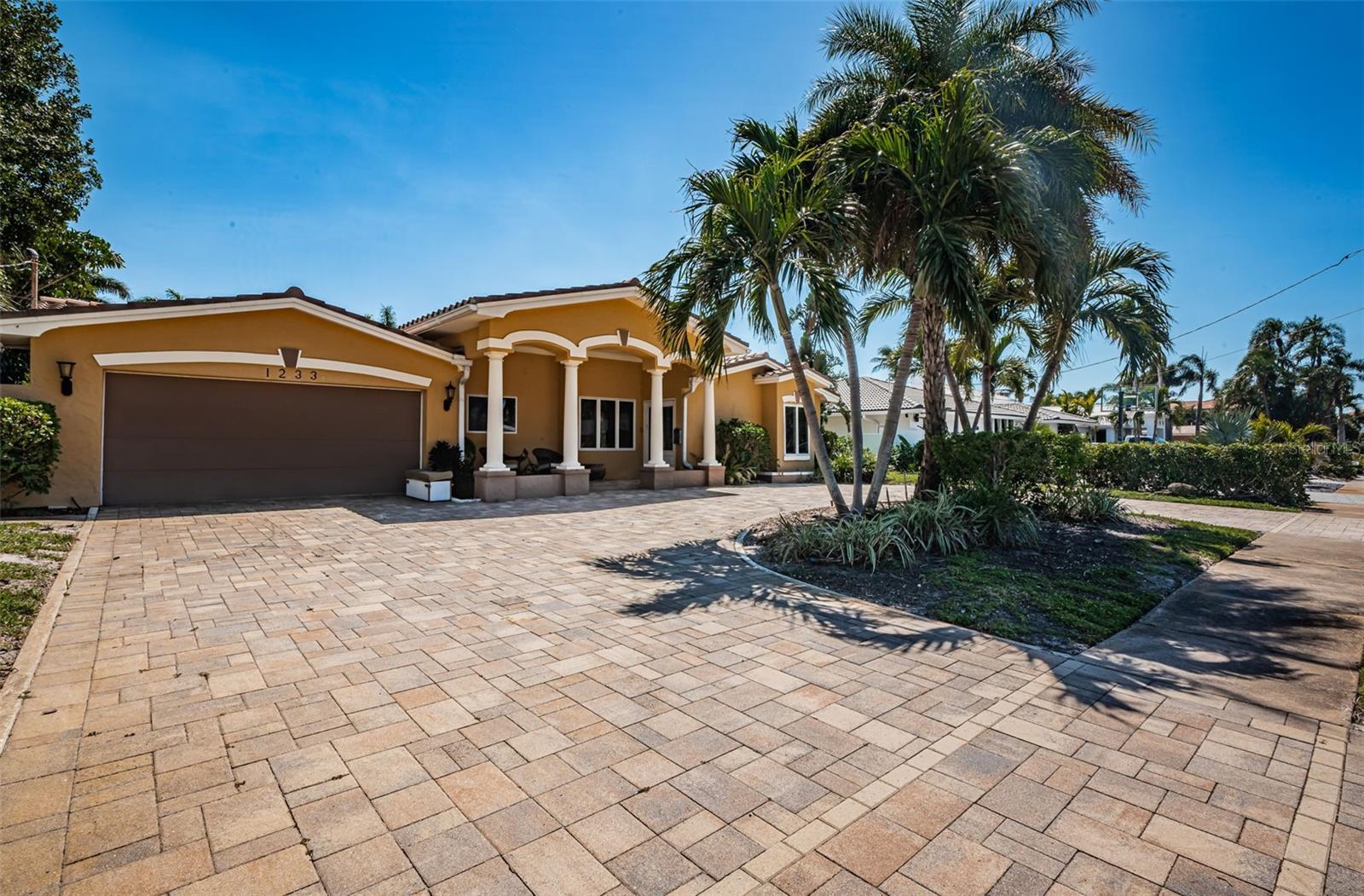 1233 Eden Isle Dr Ne Property Photo 1