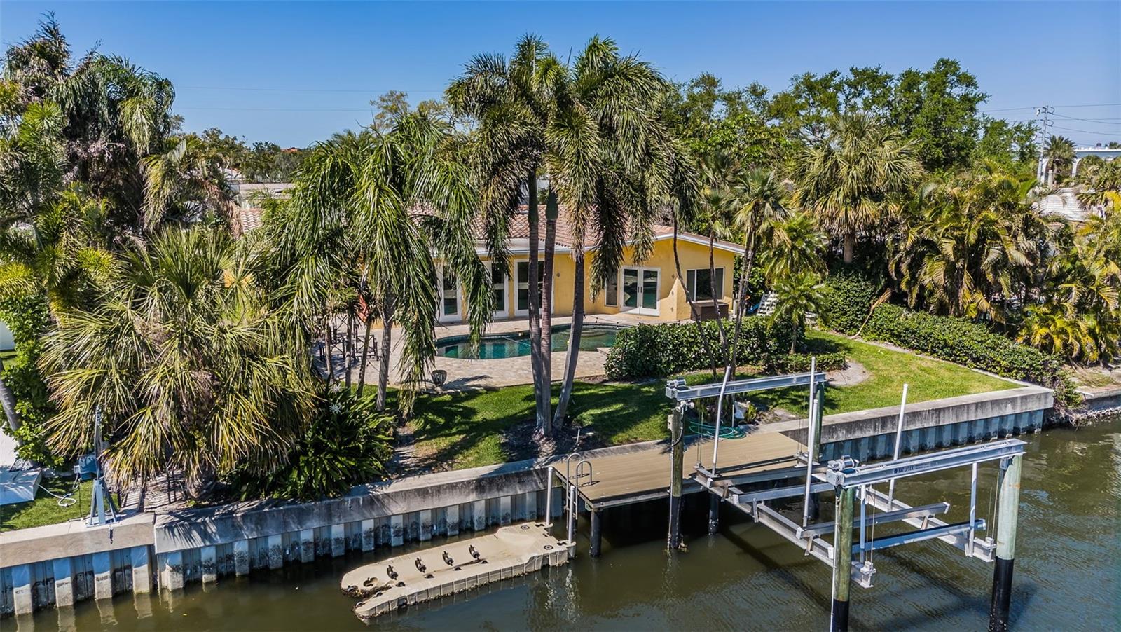 1233 Eden Isle Dr Ne Property Photo 12