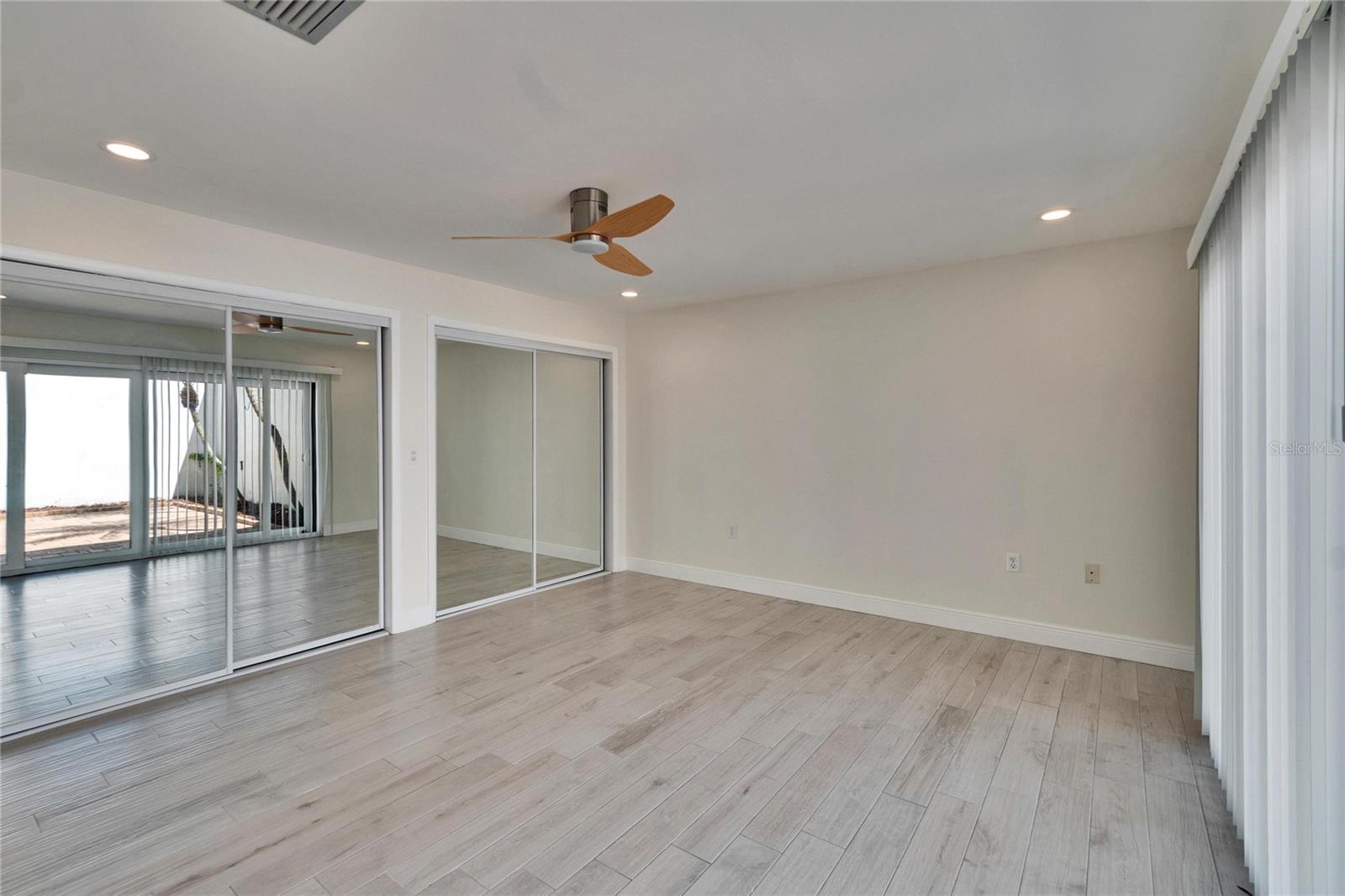 370 S Woodlands Dr Property Photo 35