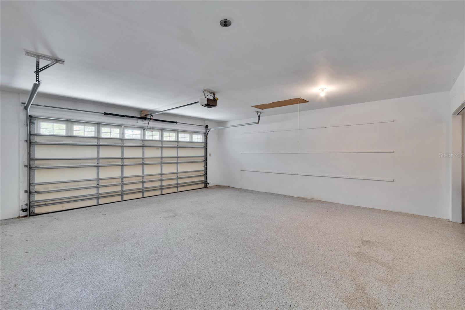 370 S Woodlands Dr Property Photo 46