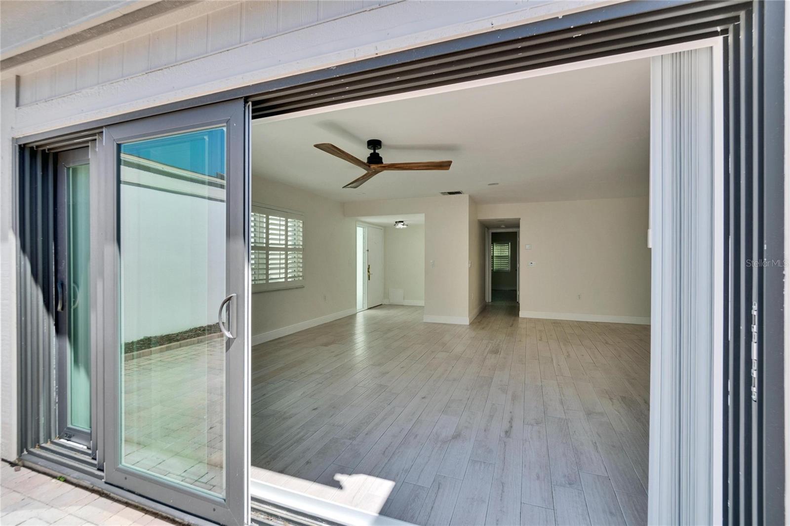 370 S Woodlands Dr Property Photo 48