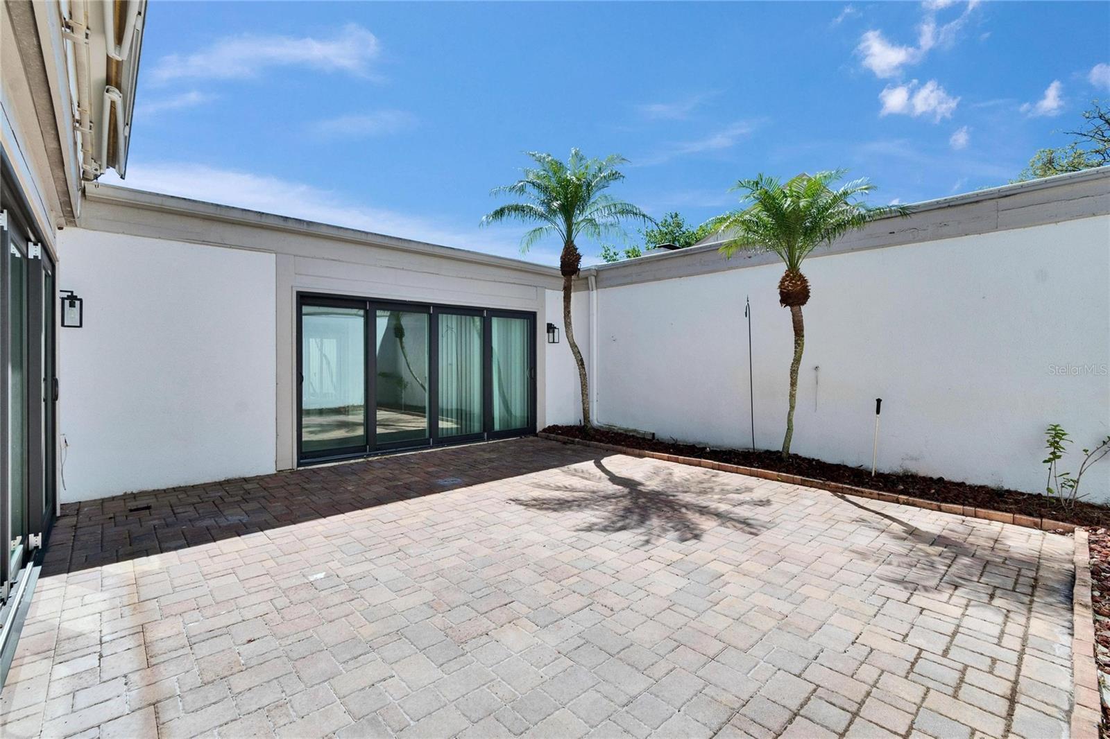 370 S Woodlands Dr Property Photo 52