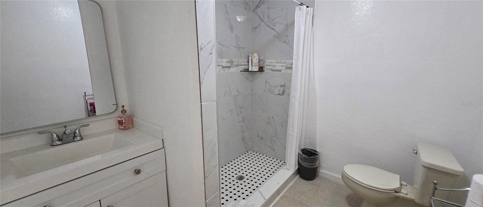 8814 Rocky Creek Dr Property Photo 6