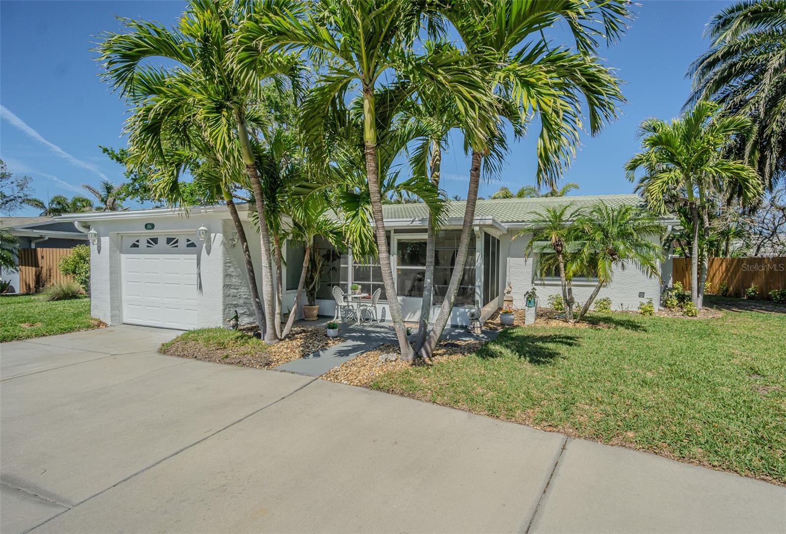 55 Dolphin Dr #a Property Photo