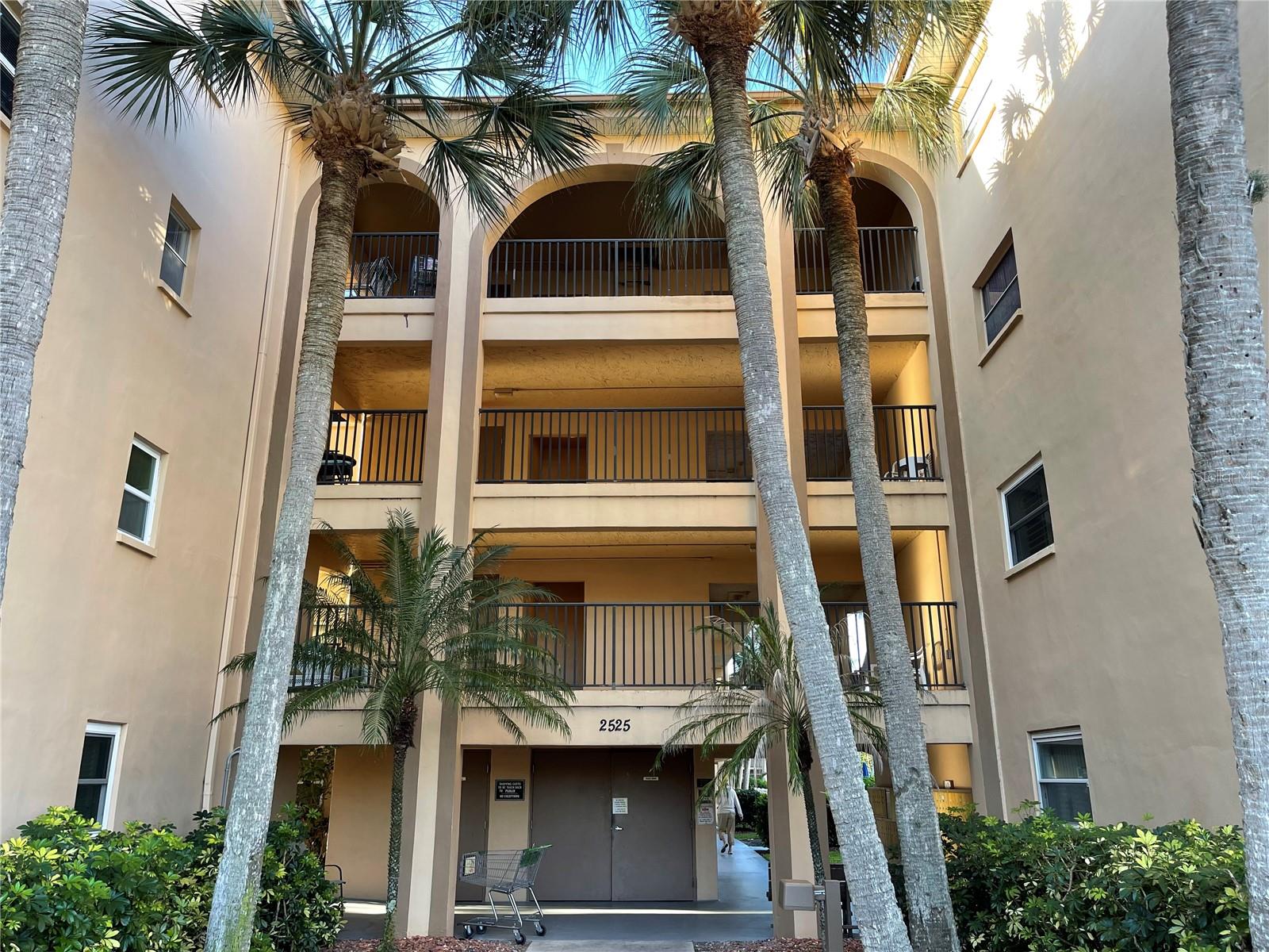 2525 W Bay Dr #e44 Property Photo