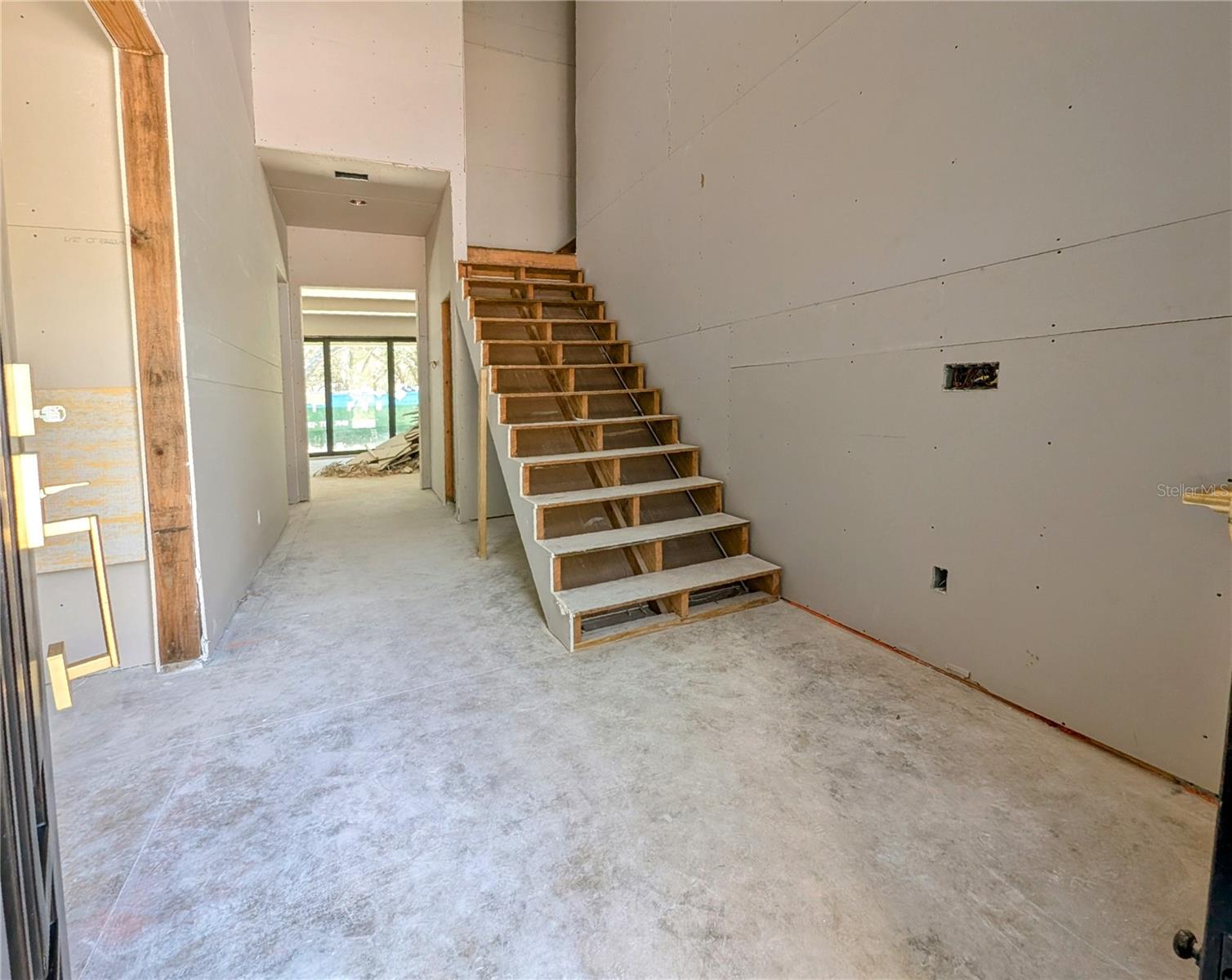 64 W Keller St Property Photo 13