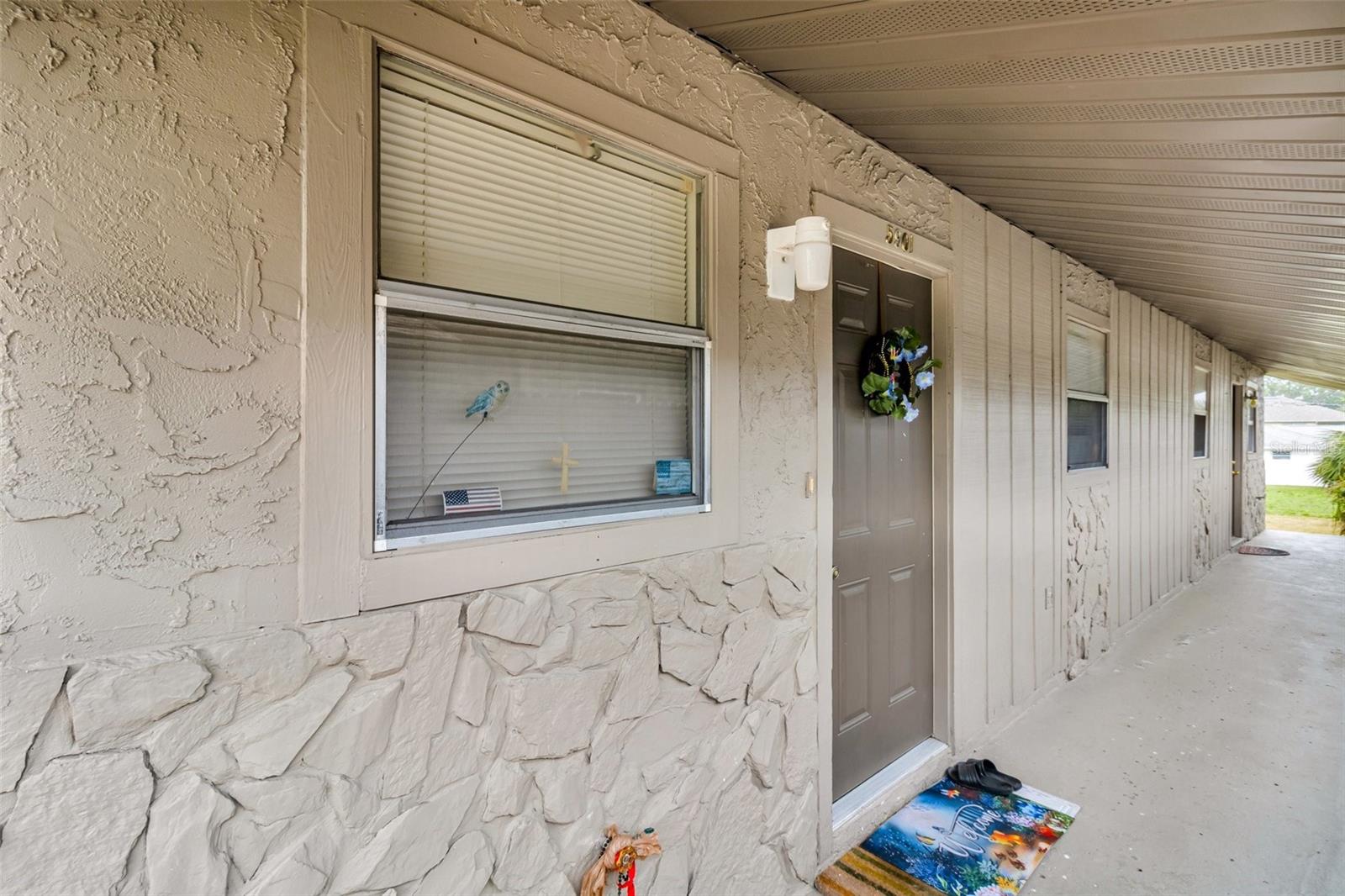5435 Beach St Property Photo 2