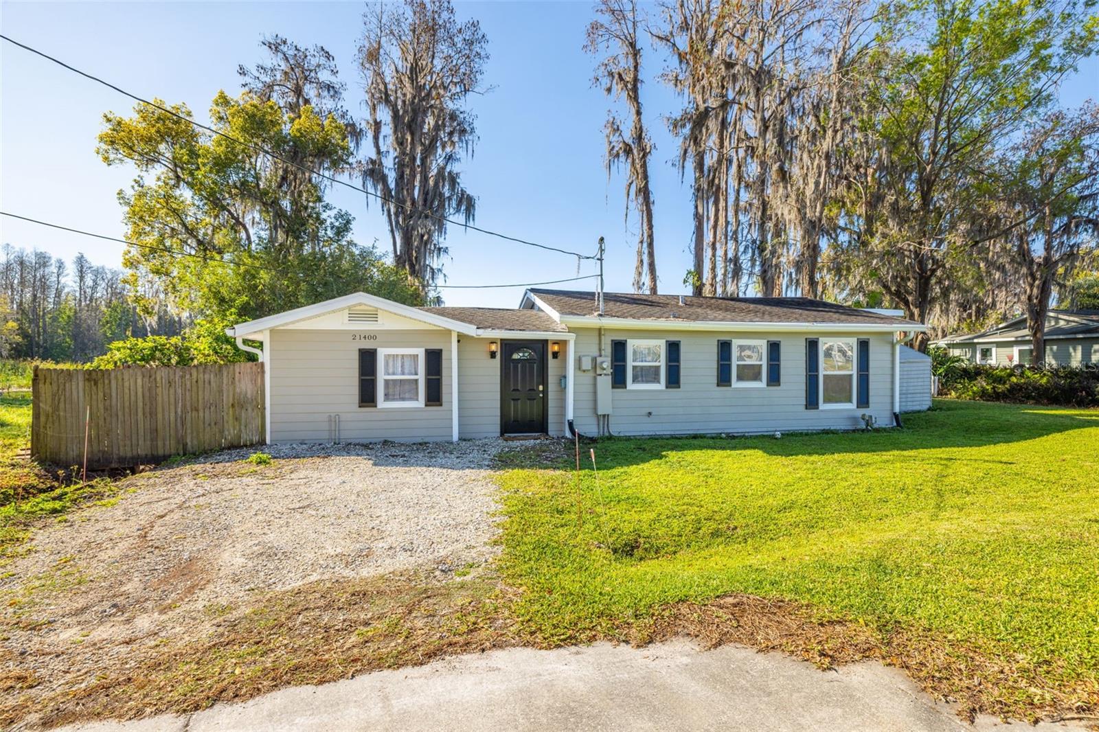 21400 Lake Sharon Dr Property Photo