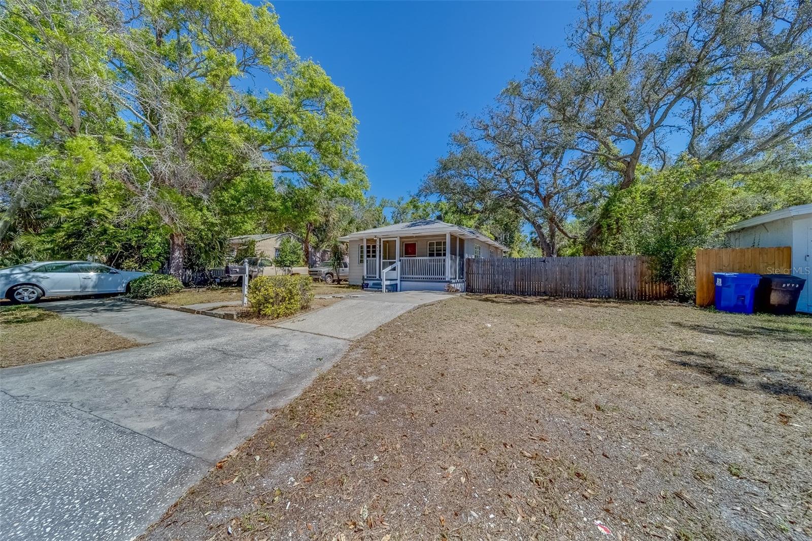 2340 Kingston St S Property Photo