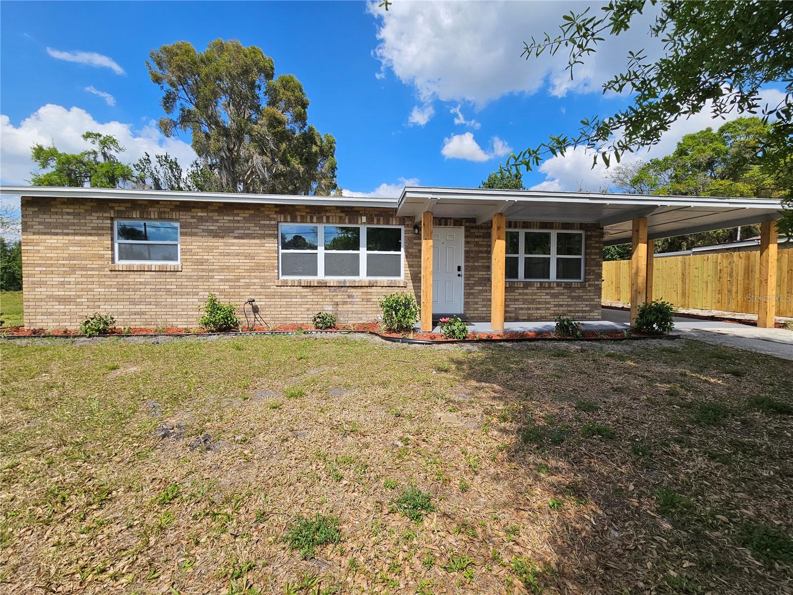 1011 Old Lake Alfred Rd Property Photo