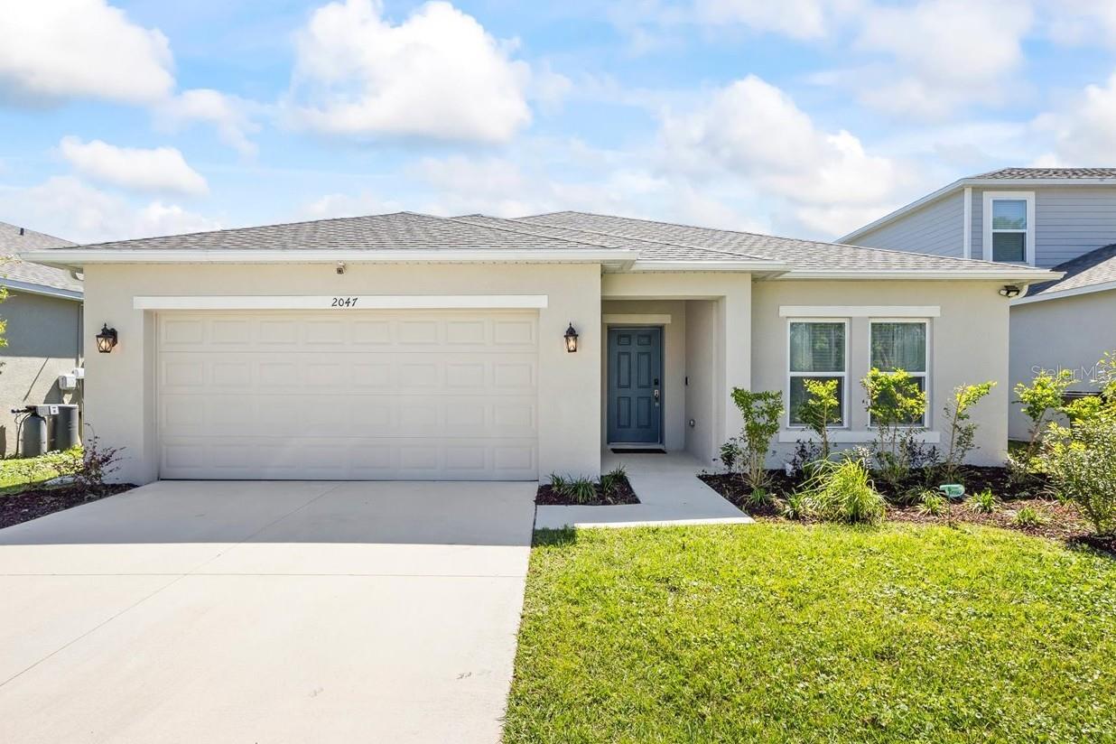 2047 Rosewood Cir Property Photo 1