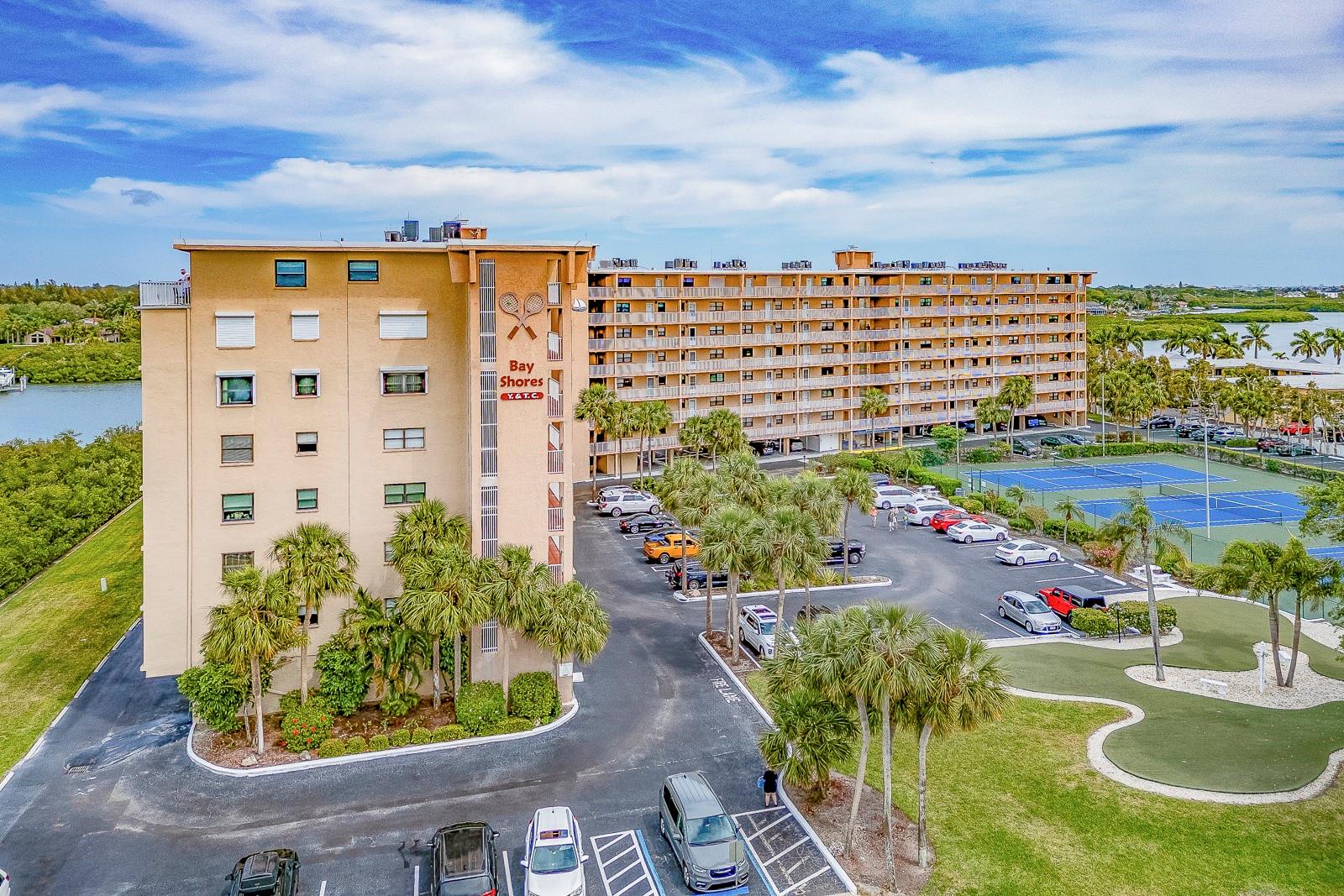 19451 Gulf Blvd #604 Property Photo