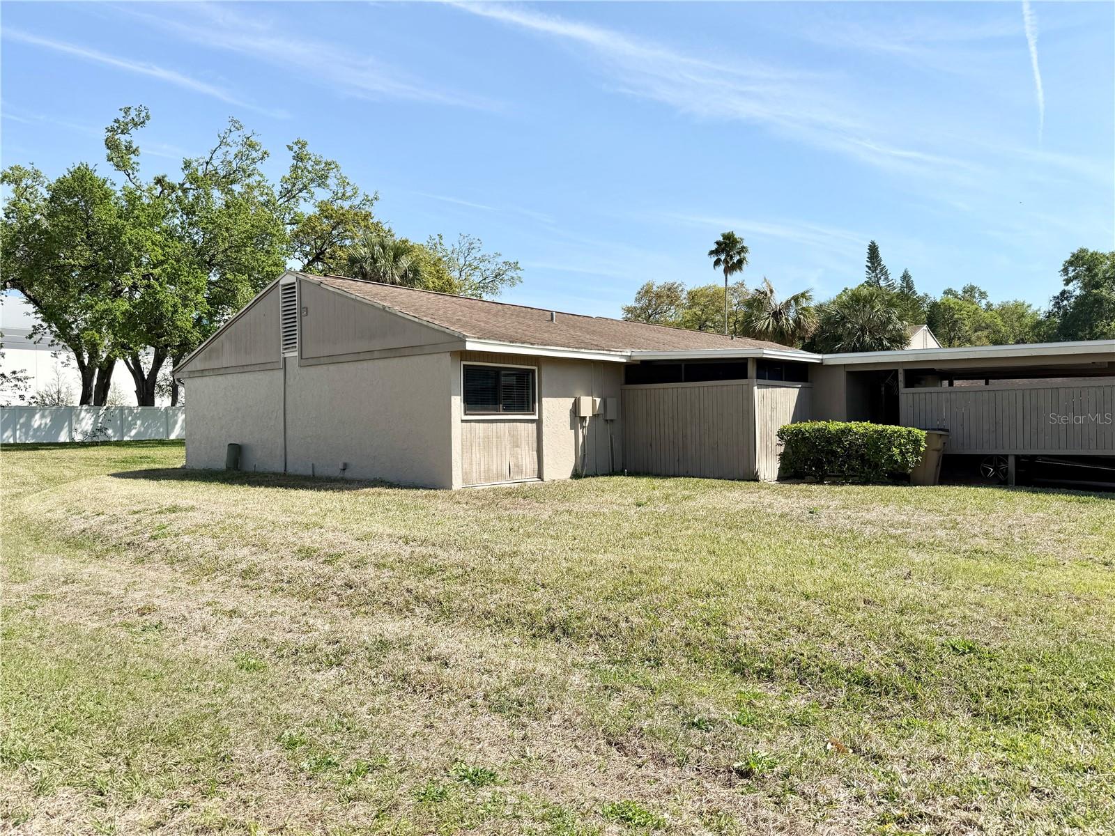 8711 Plum Ln Property Photo