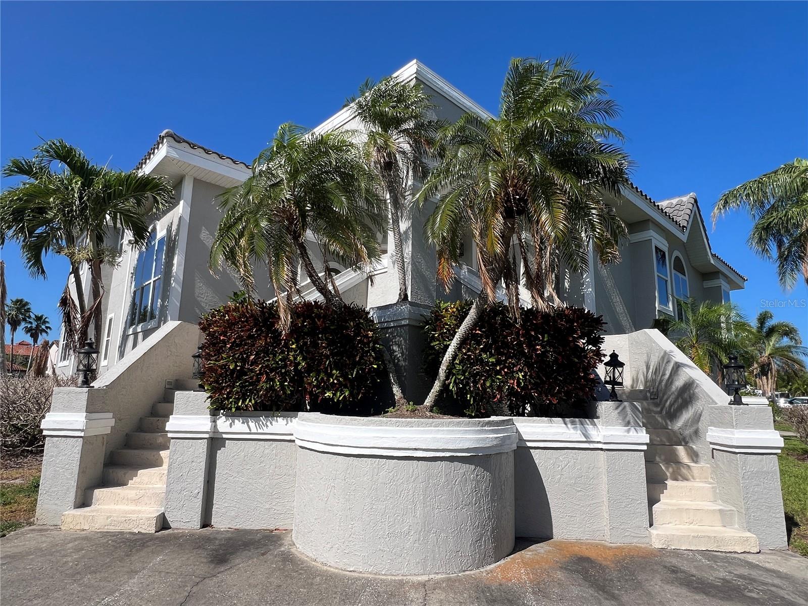 816 Ponce De Leon Dr Property Photo